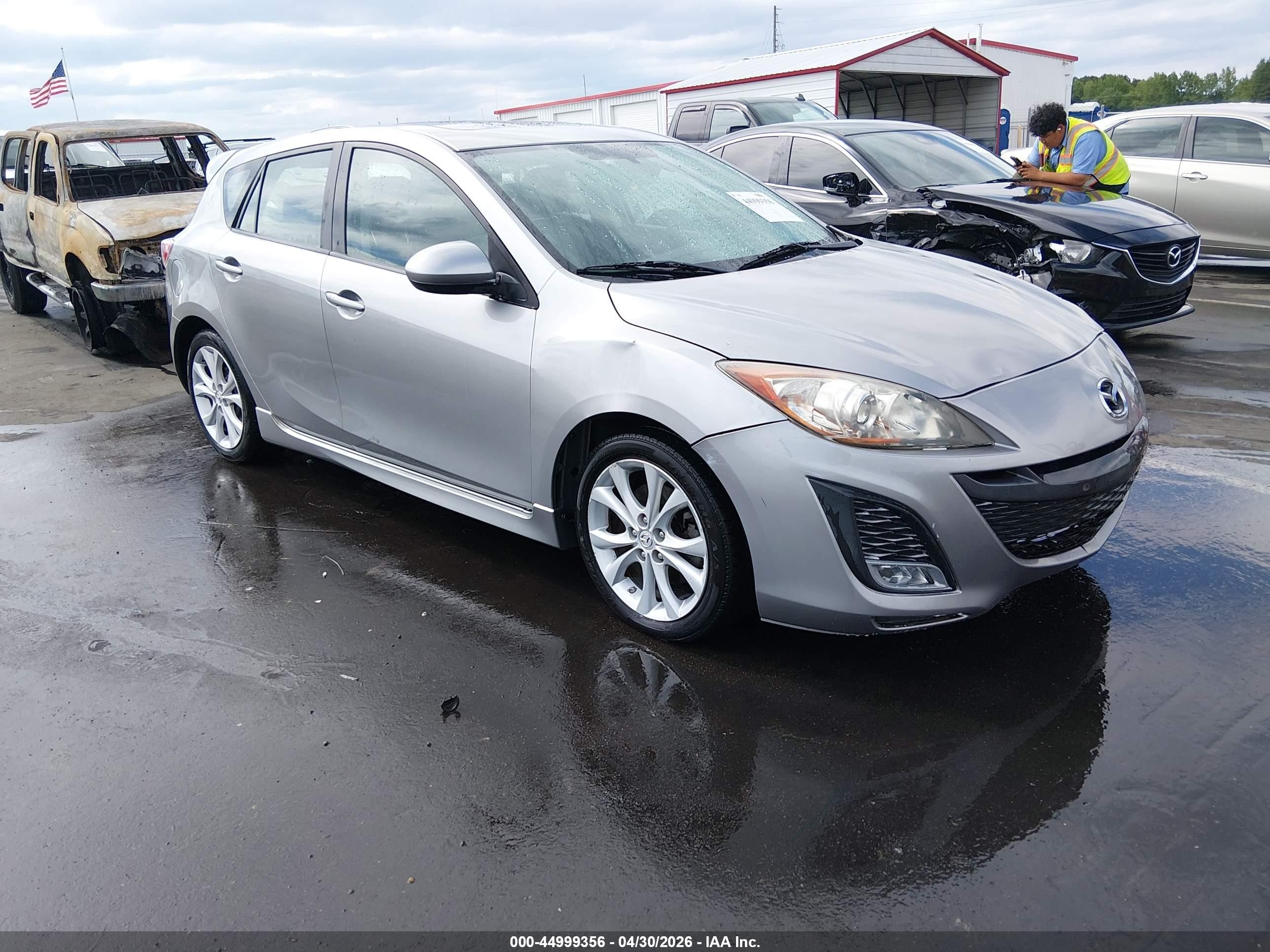 2011 Mazda Mazda3 S Grand Touring Silver vin: JM1BL1M5XB1474952