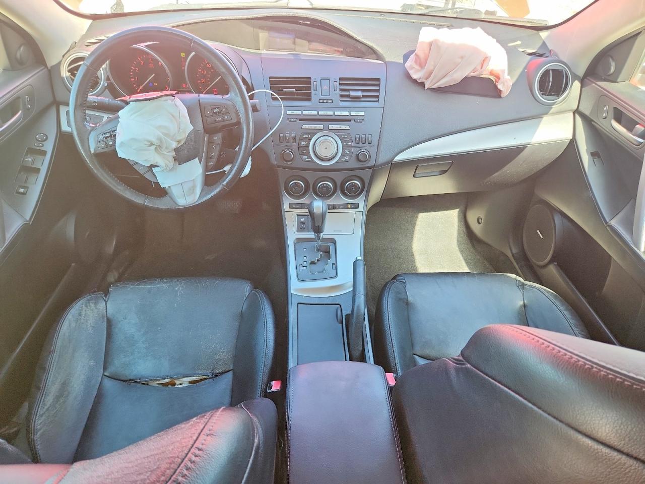 2011 Mazda 3 S Красный vin: JM1BL1M64B1497958