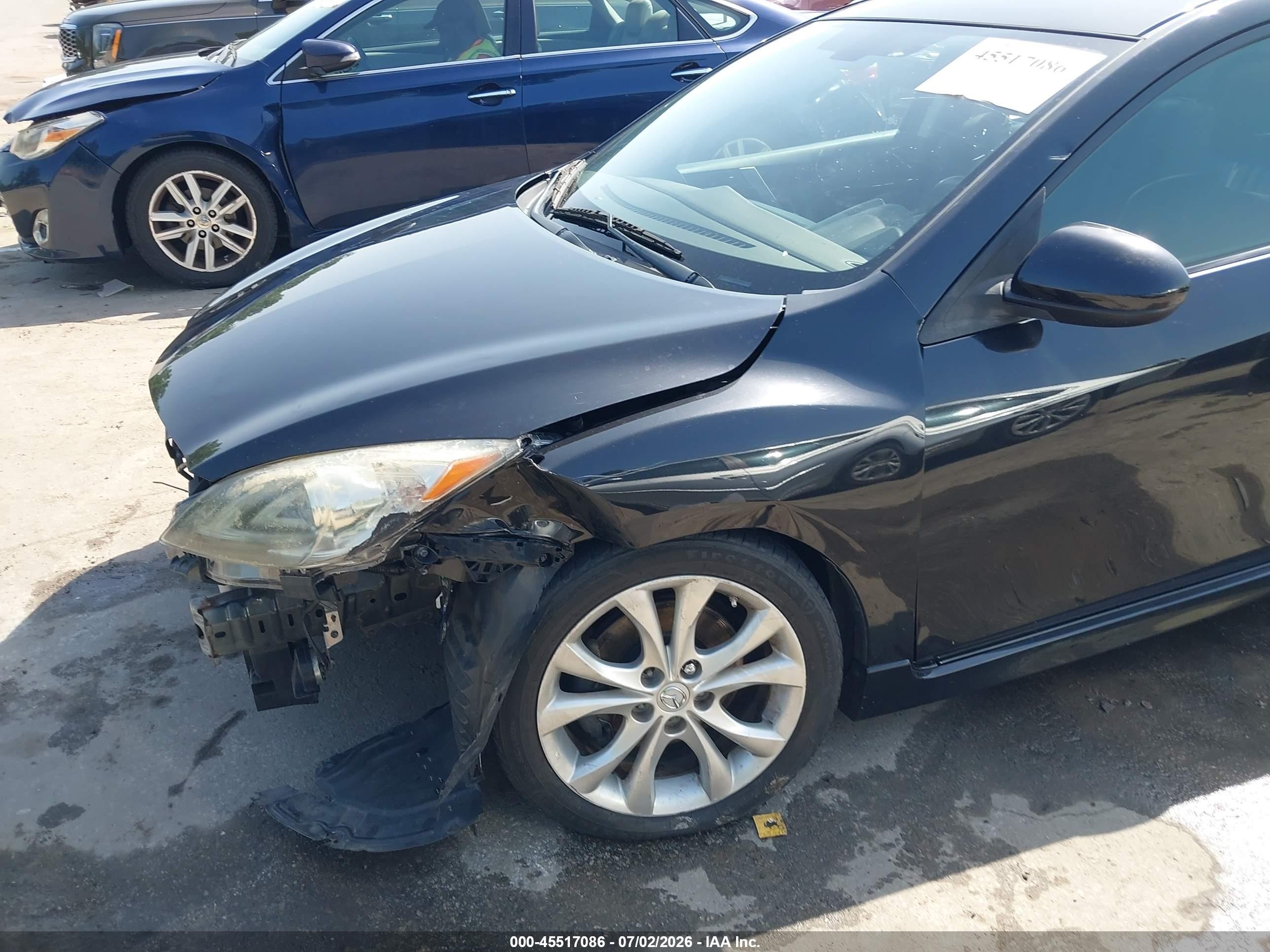 2011 Mazda Mazda3 S Grand Touring Черный vin: JM1BL1M67B1393125