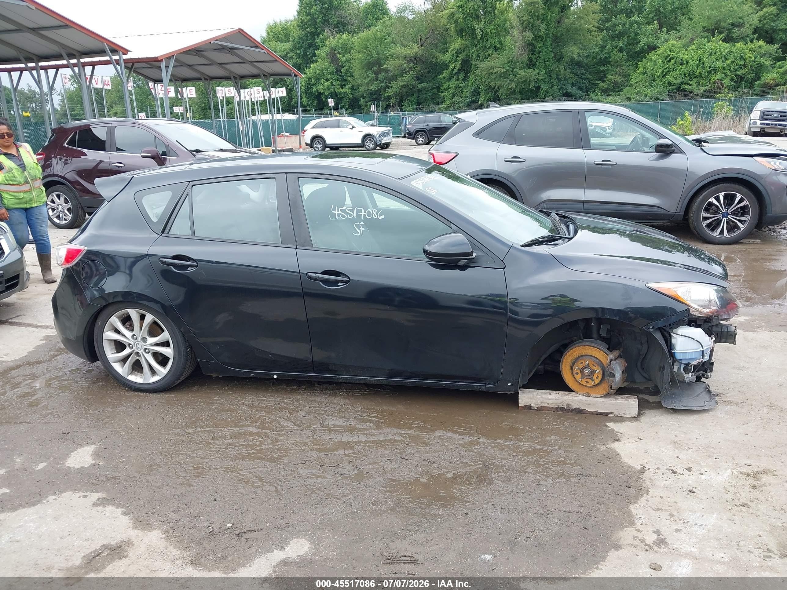 2011 Mazda Mazda3 S Grand Touring Черный vin: JM1BL1M67B1393125