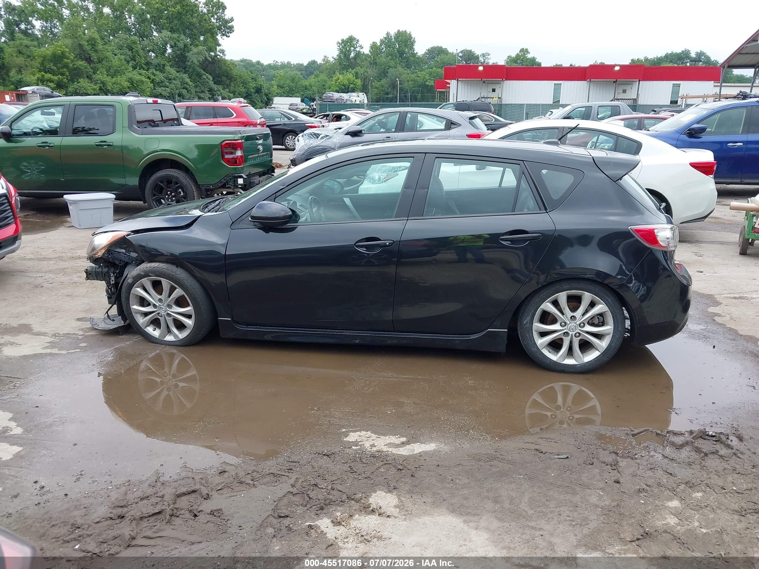 2011 Mazda Mazda3 S Grand Touring Черный vin: JM1BL1M67B1393125
