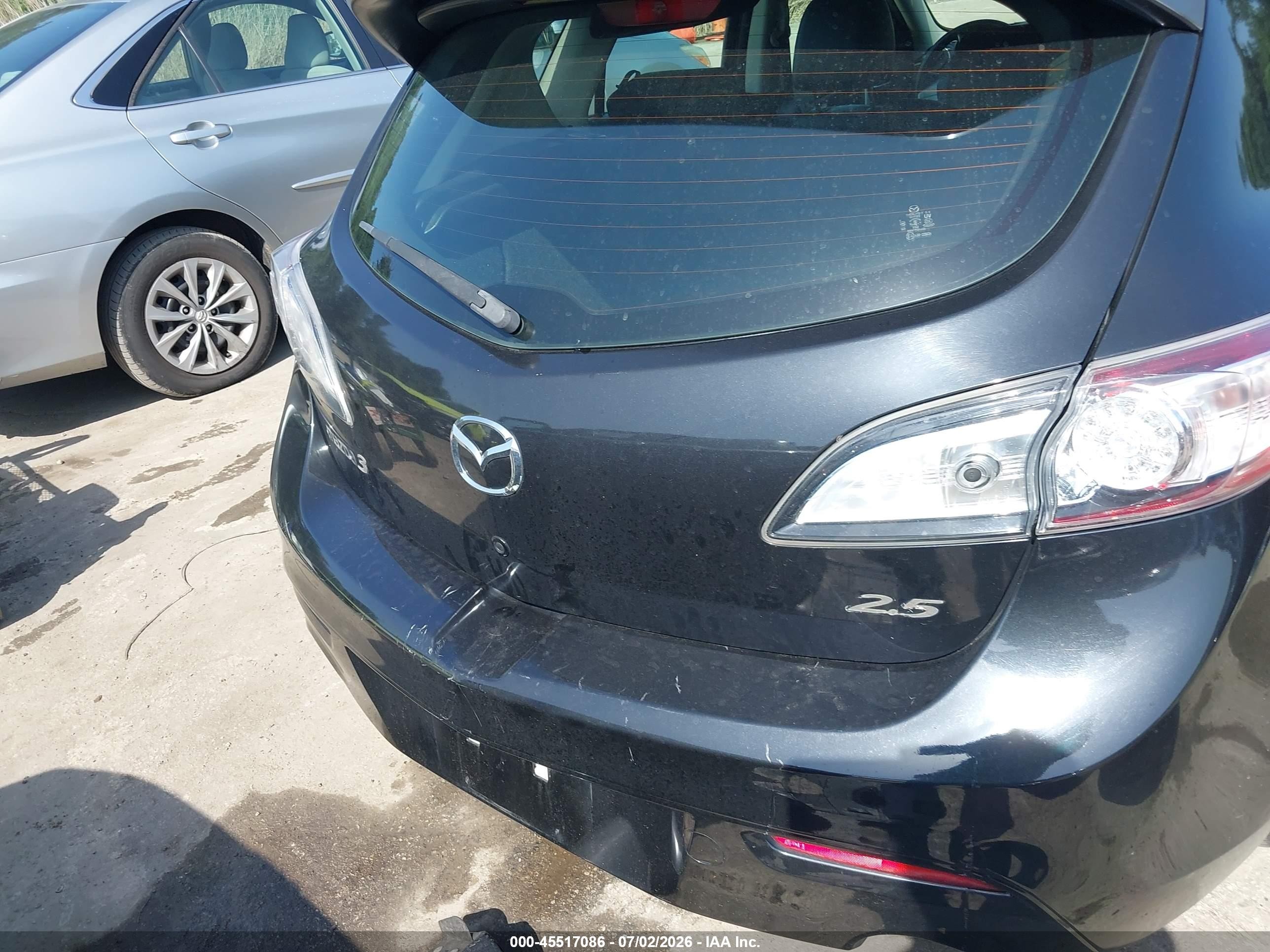 2011 Mazda Mazda3 S Grand Touring Черный vin: JM1BL1M67B1393125
