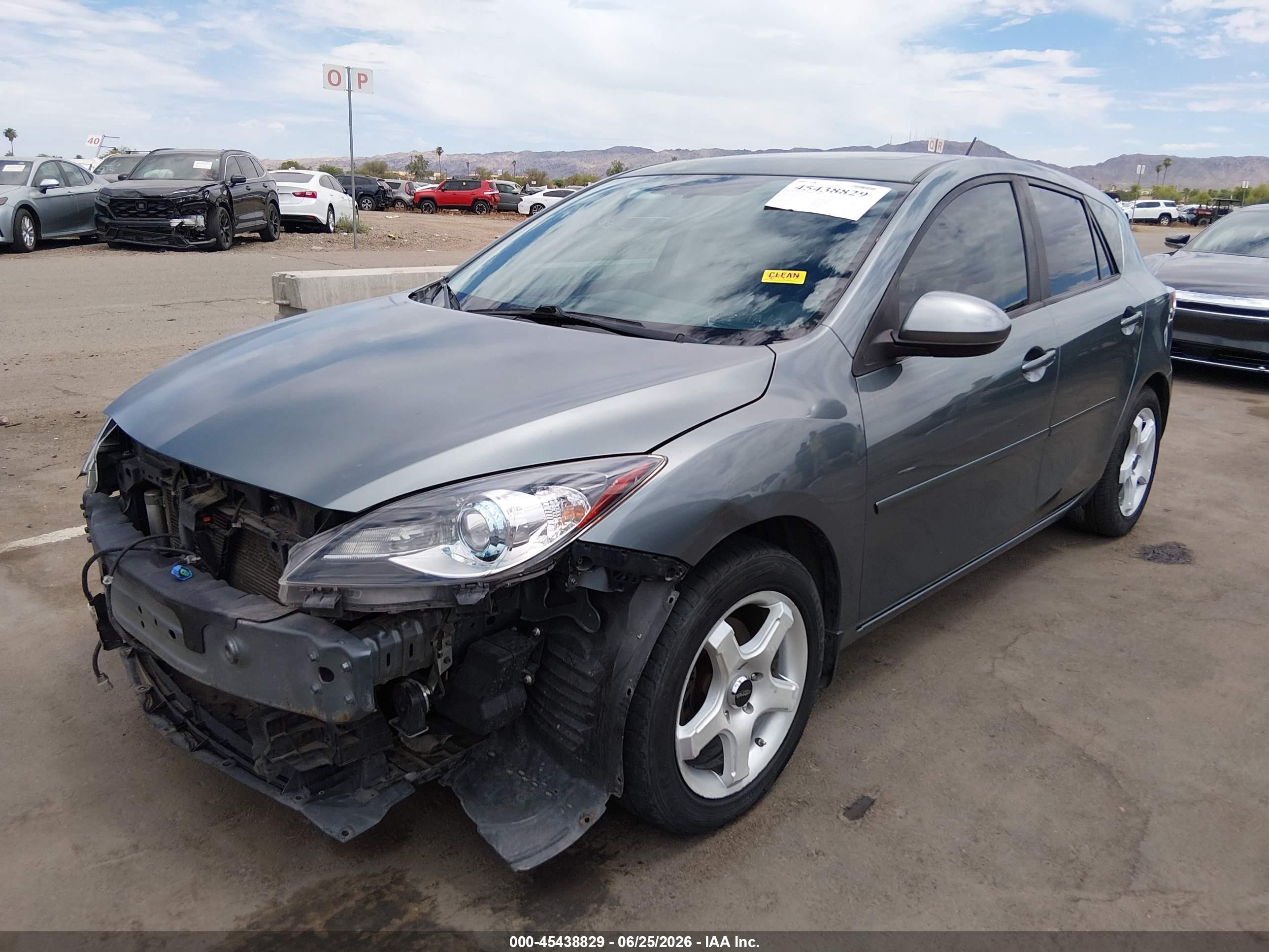 2012 Mazda Mazda3 I Grand Touring Gray vin: JM1BL1M70C1625798