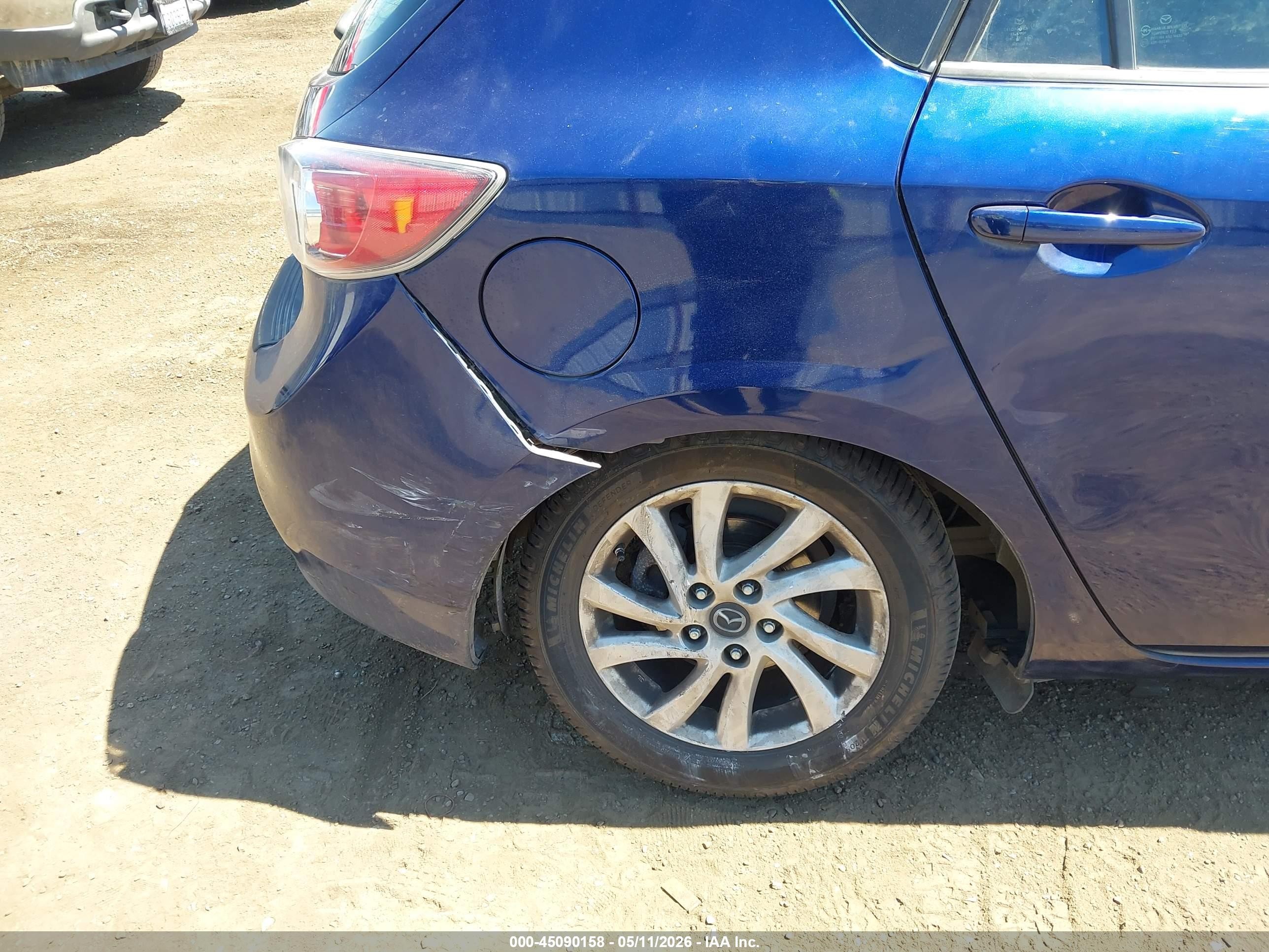 2013 Mazda Mazda3 I Grand Touring Blue vin: JM1BL1M71D1731940