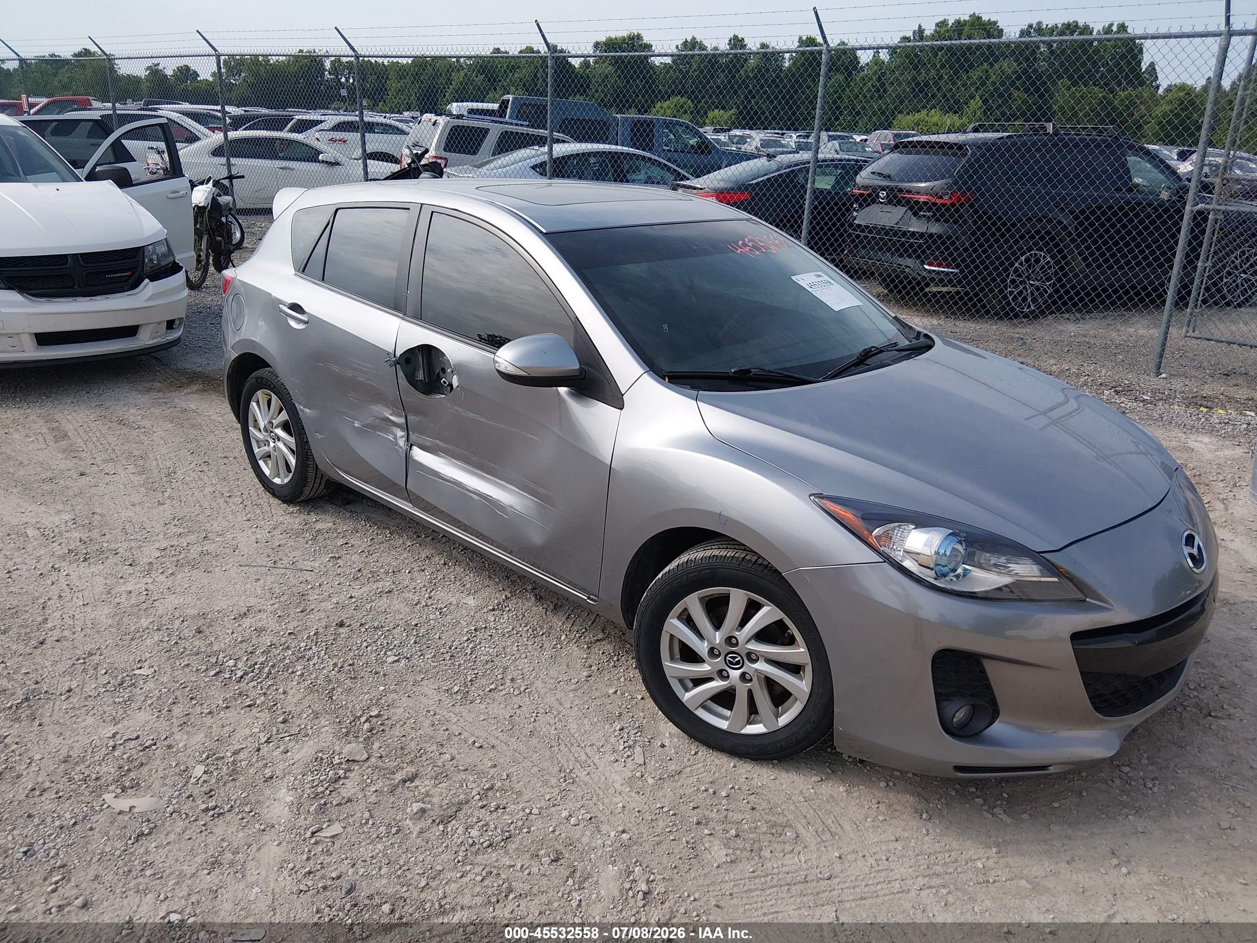 2013 Mazda Mazda3 I Grand Touring Silver vin: JM1BL1M75D1792787