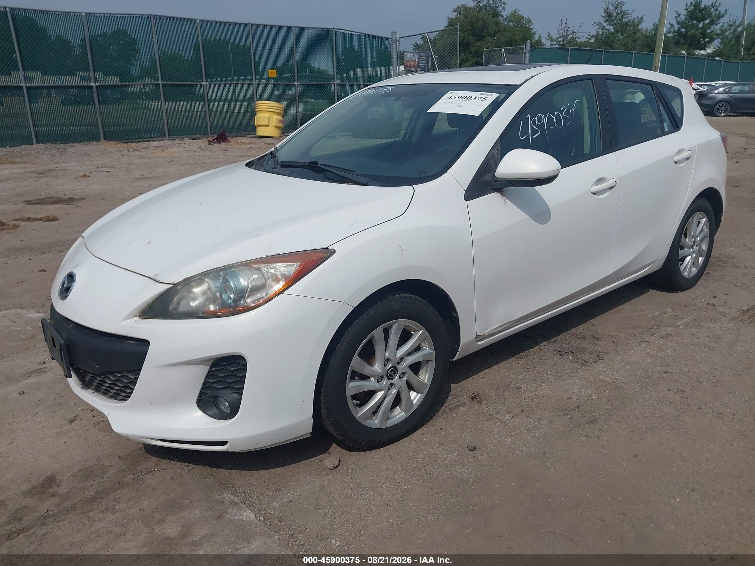 2013 Mazda Mazda3 I Grand Touring White vin: JM1BL1M77D1821982