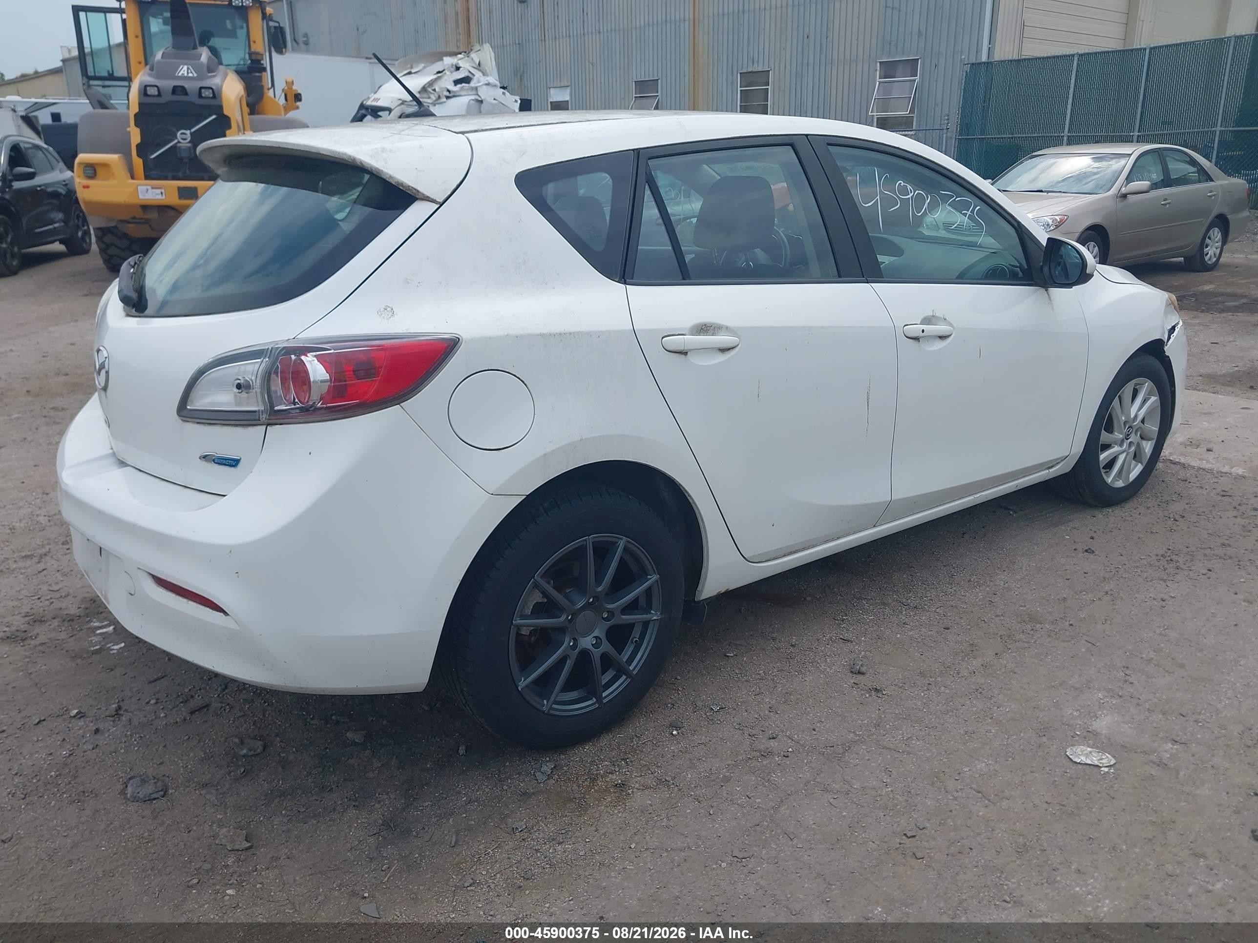 2013 Mazda Mazda3 I Grand Touring White vin: JM1BL1M77D1821982