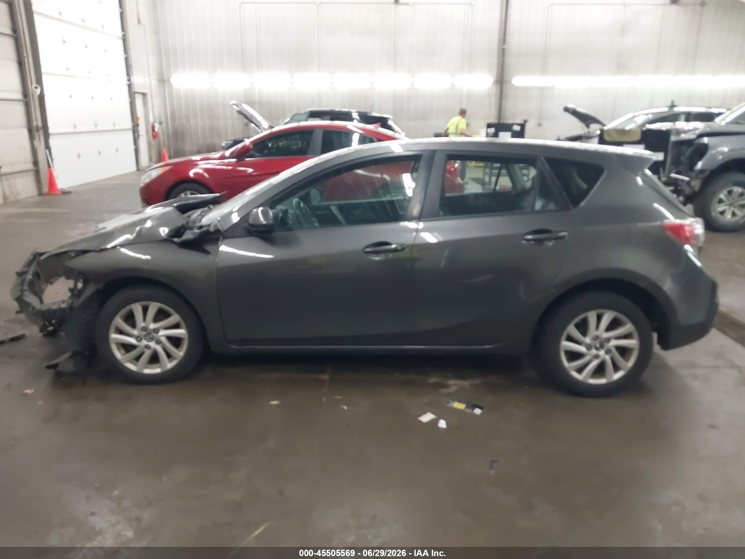 2013 Mazda Mazda3 I Grand Touring Gray vin: JM1BL1M78D1770296