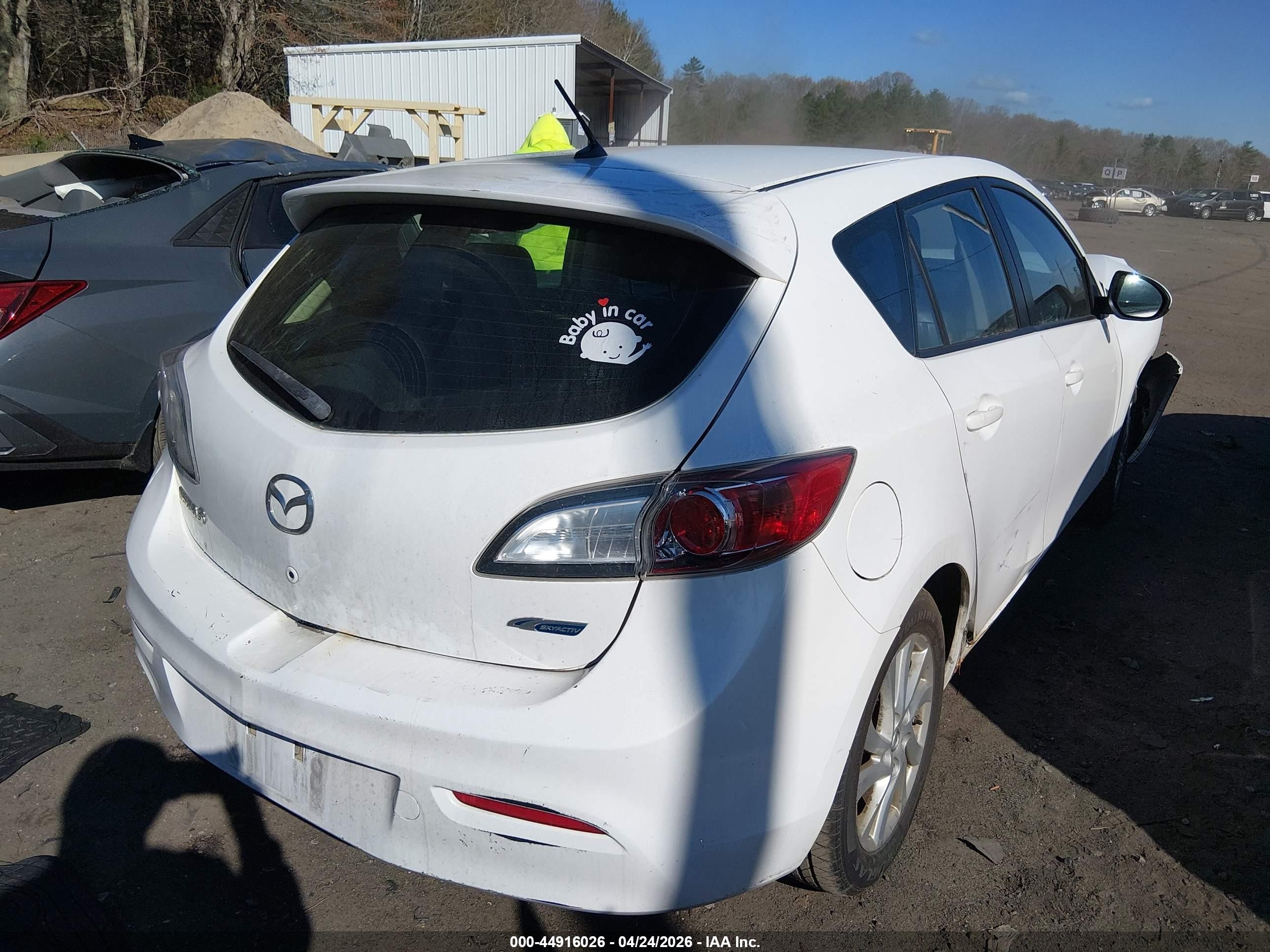 2012 Mazda Mazda3 I Grand Touring White vin: JM1BL1M81C1660505