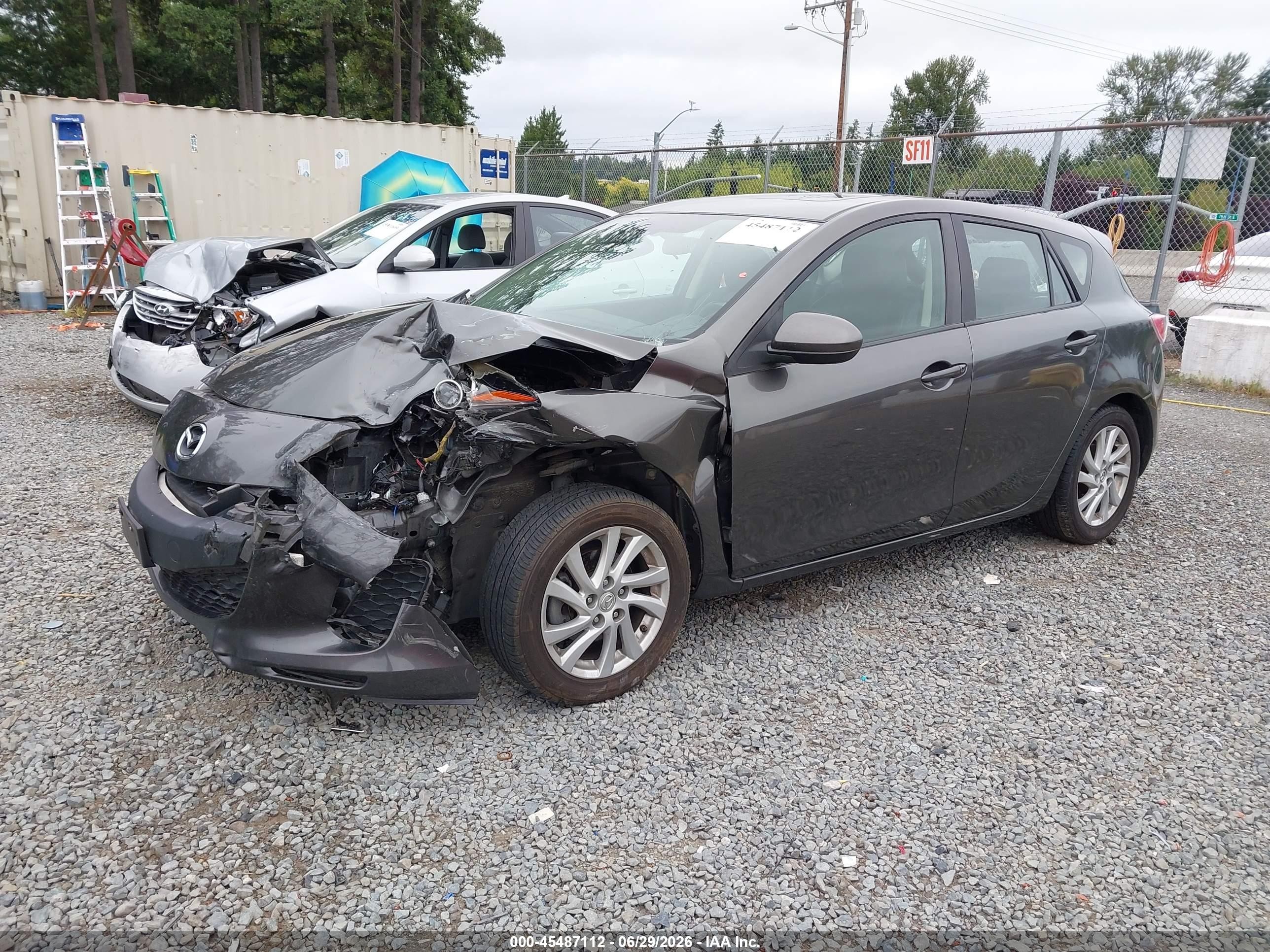 2012 Mazda Mazda3 I Grand Touring Gray vin: JM1BL1M82C1597415