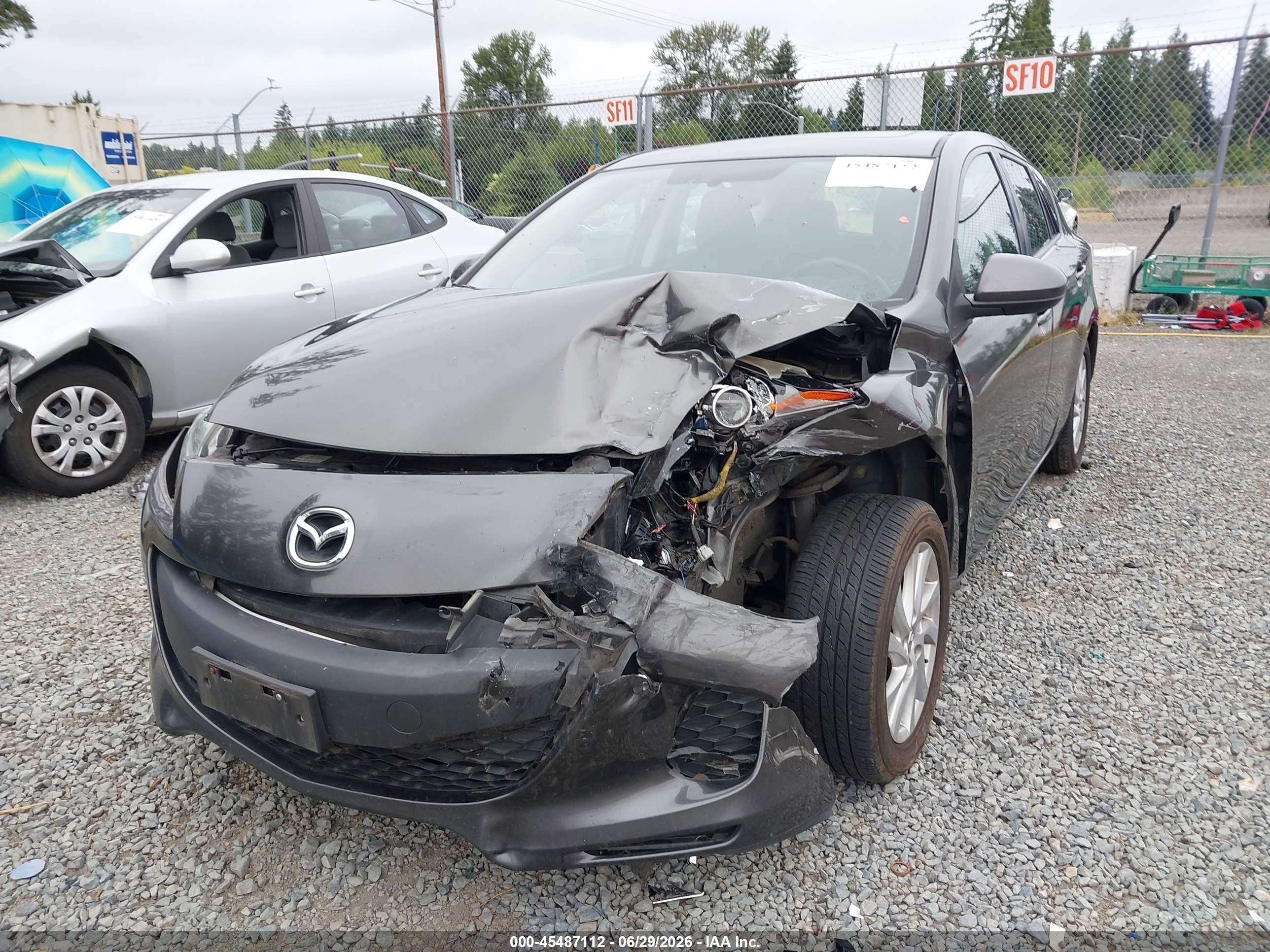 2012 Mazda Mazda3 I Grand Touring Gray vin: JM1BL1M82C1597415