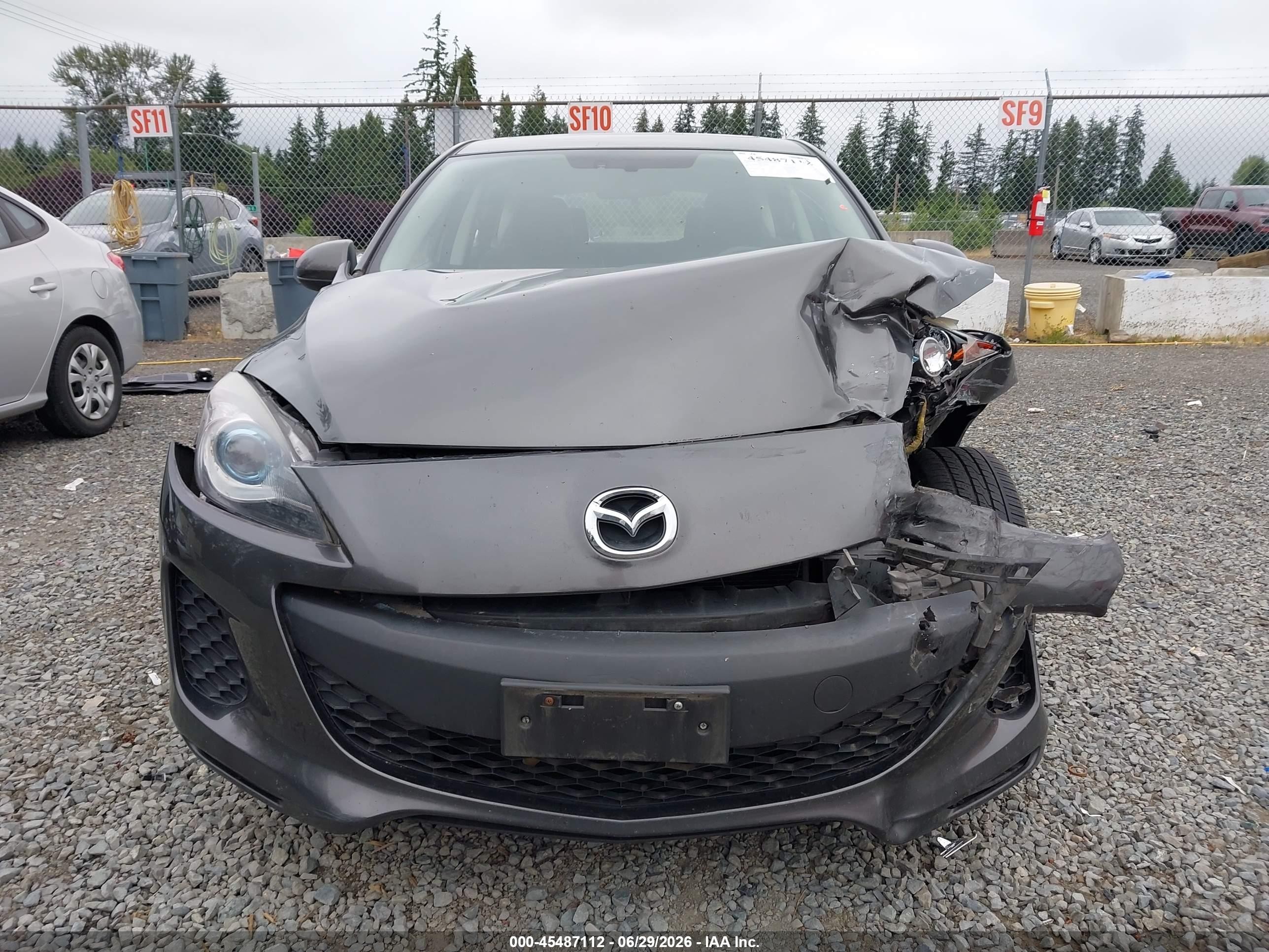 2012 Mazda Mazda3 I Grand Touring Gray vin: JM1BL1M82C1597415