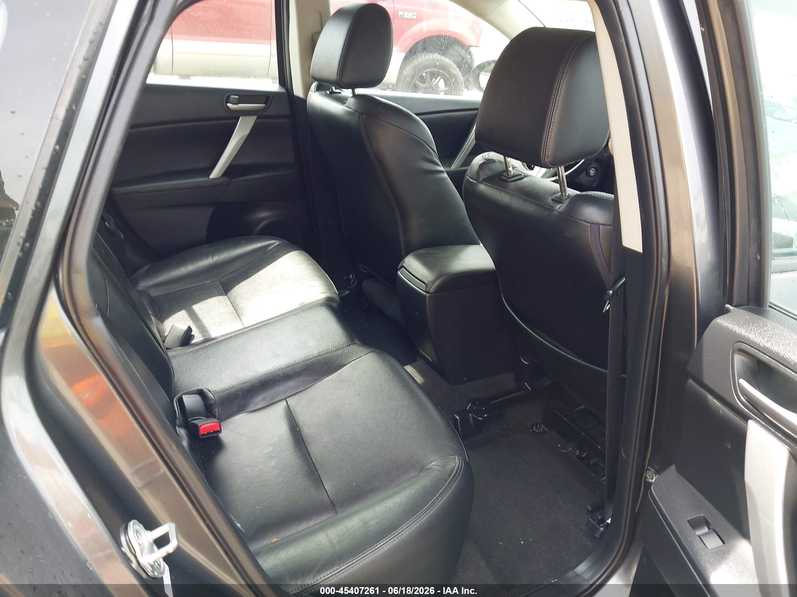 2012 Mazda Mazda3 I Grand Touring Gray vin: JM1BL1M82C1662330