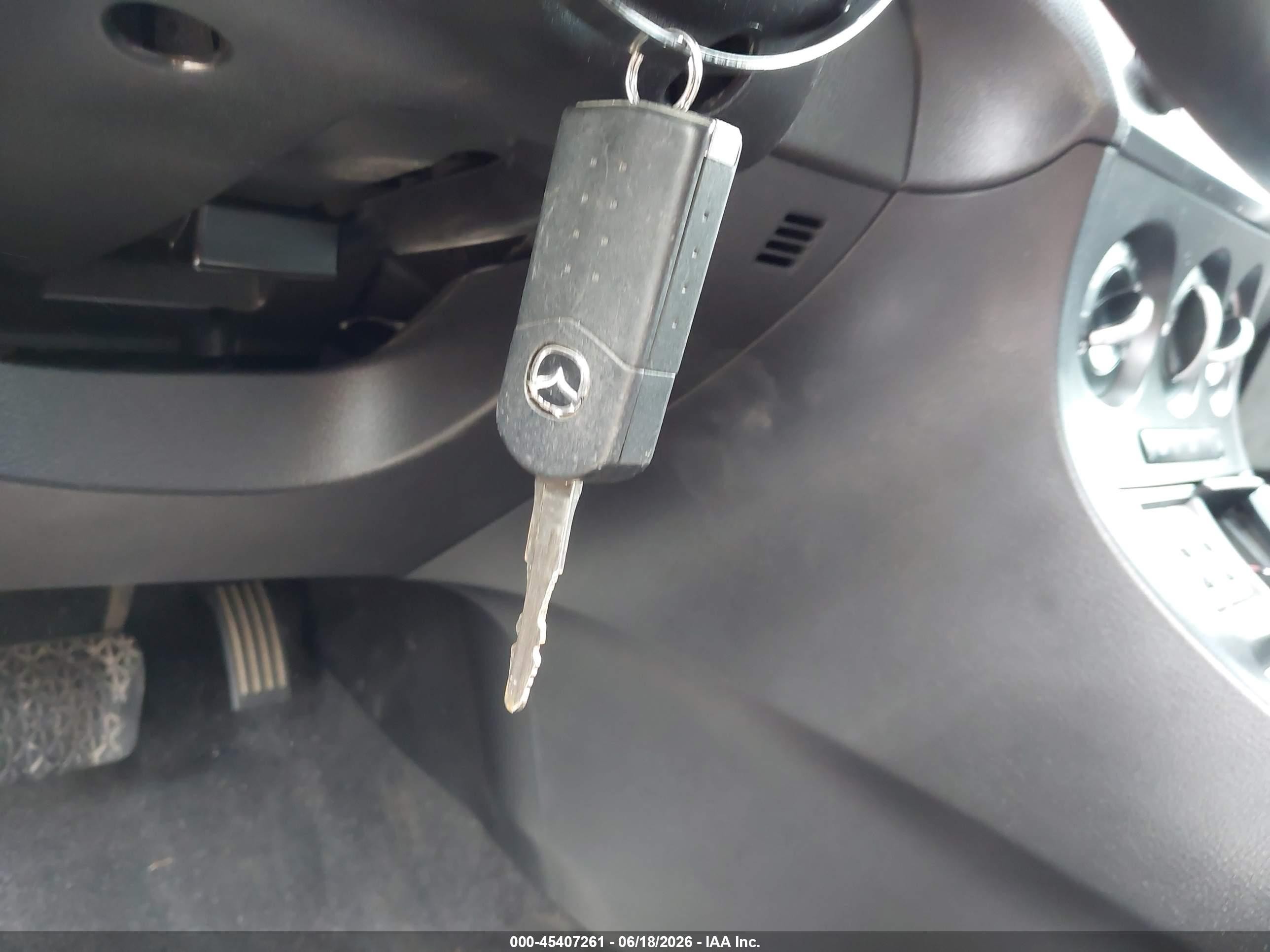 2012 Mazda Mazda3 I Grand Touring Gray vin: JM1BL1M82C1662330