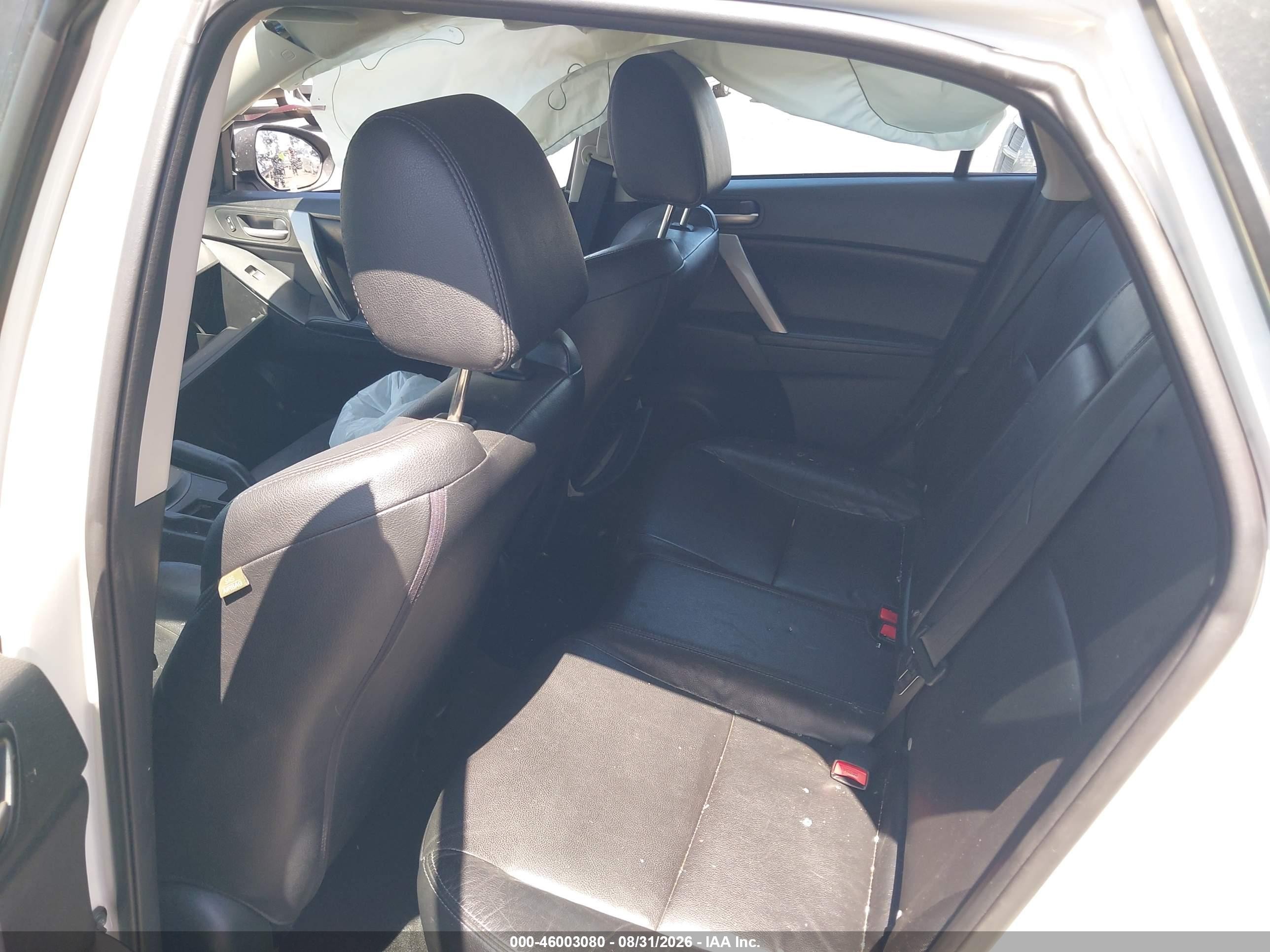 2012 Mazda Mazda3 I Grand Touring White vin: JM1BL1M84C1550290