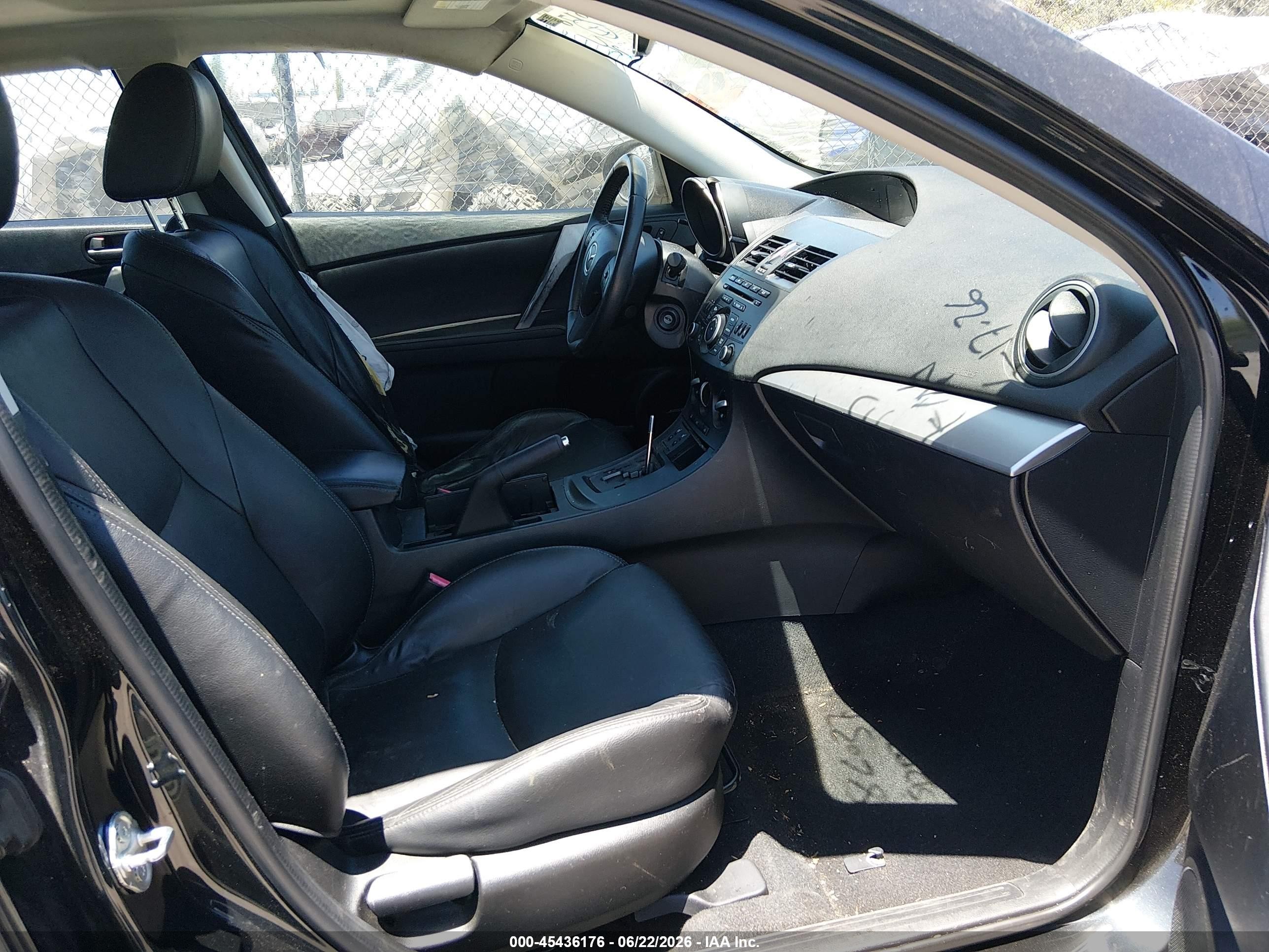 2012 Mazda Mazda3 I Grand Touring Black vin: JM1BL1M87C1654305