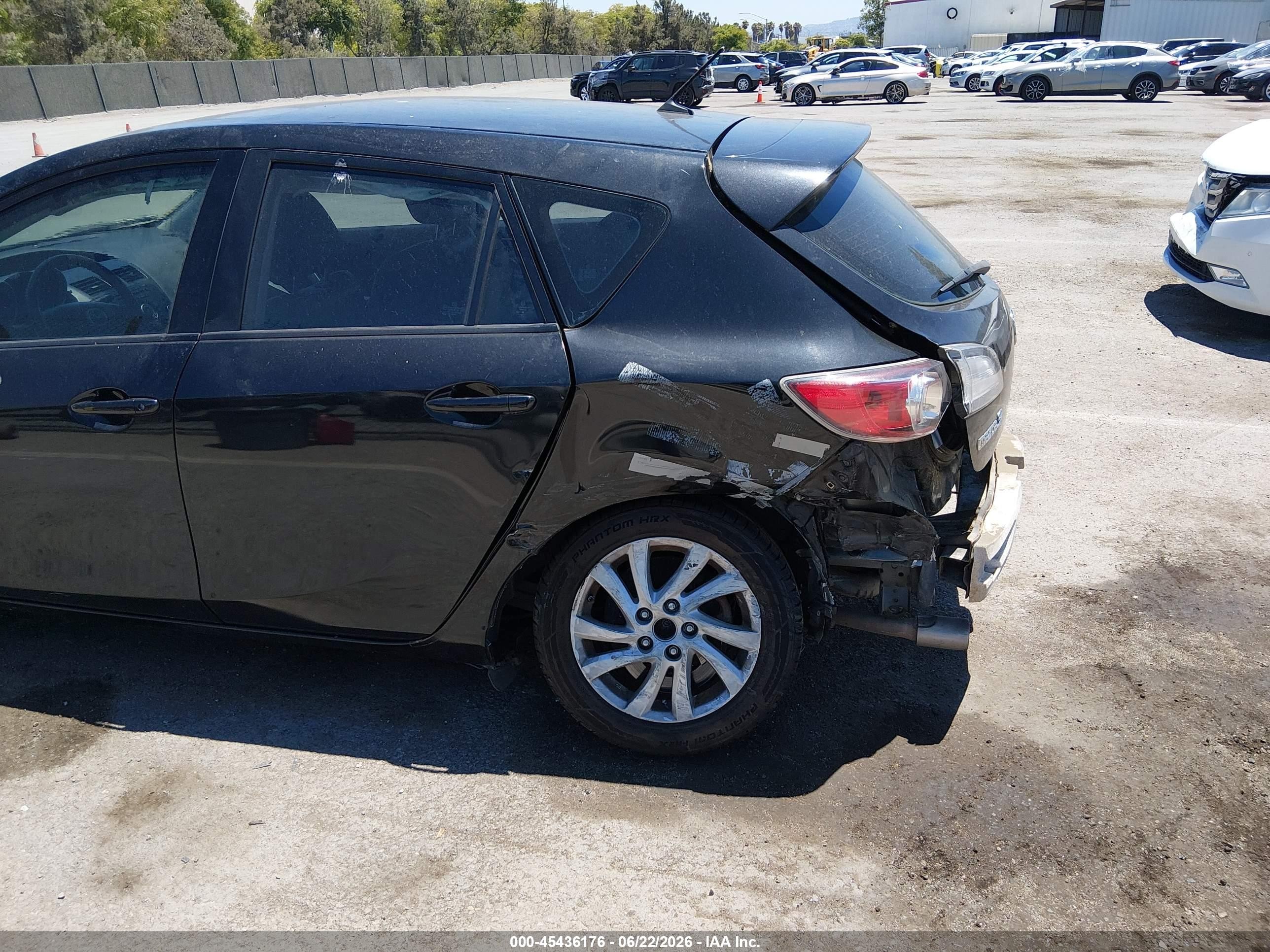 2012 Mazda Mazda3 I Grand Touring Black vin: JM1BL1M87C1654305