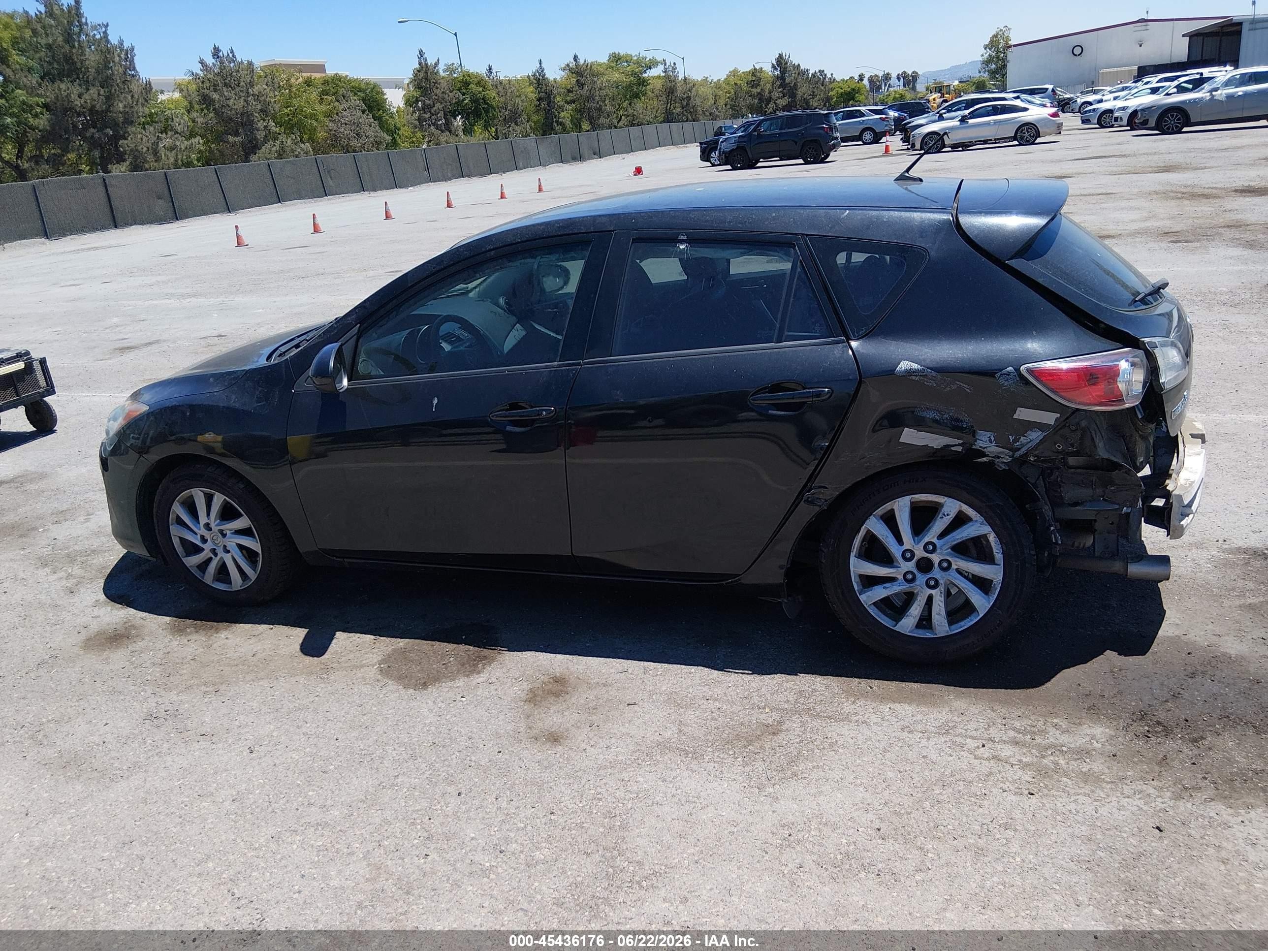 2012 Mazda Mazda3 I Grand Touring Black vin: JM1BL1M87C1654305