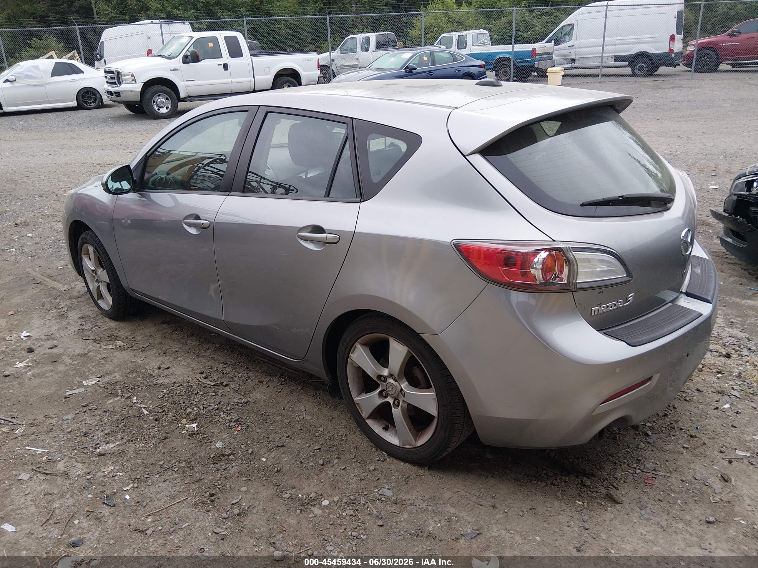 2012 Mazda Mazda3 I Grand Touring Silver vin: JM1BL1M87C1676658