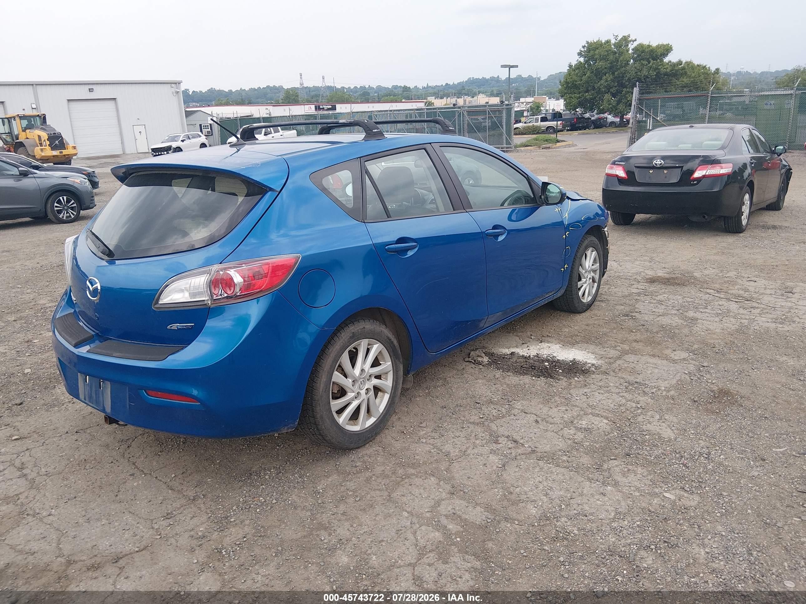 2012 Mazda Mazda3 I Grand Touring Blue vin: JM1BL1M87C1684288