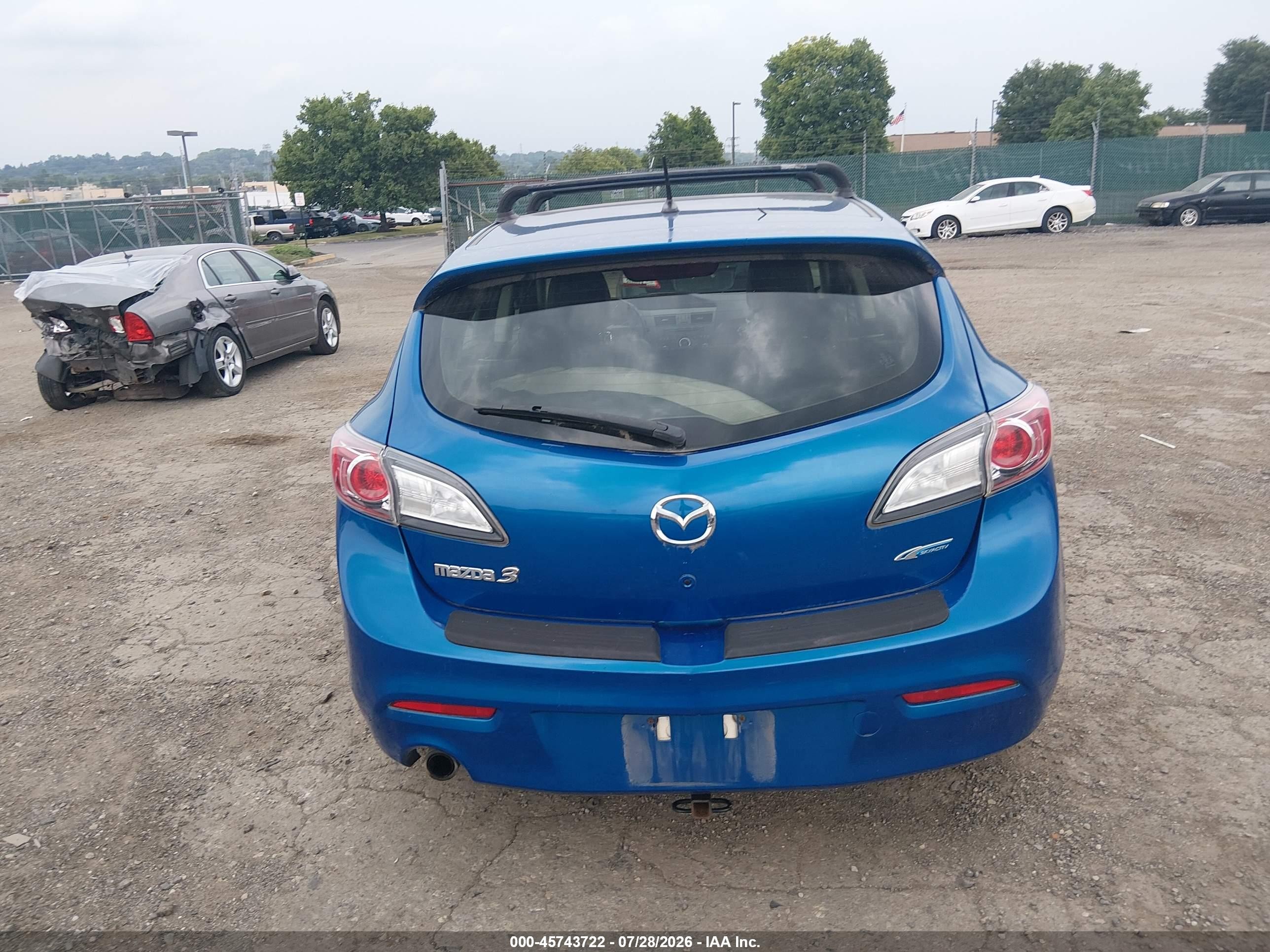2012 Mazda Mazda3 I Grand Touring Blue vin: JM1BL1M87C1684288