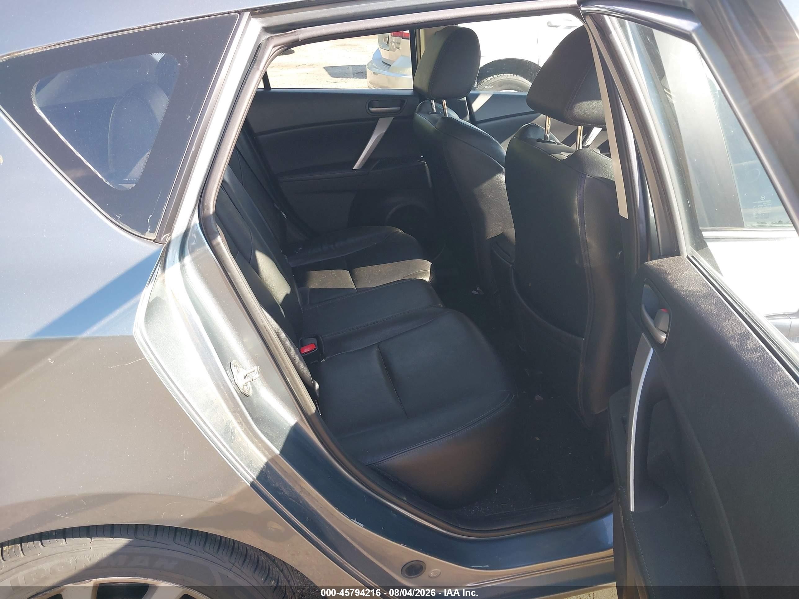 2012 Mazda Mazda3 I Grand Touring Gray vin: JM1BL1M8XC1537298