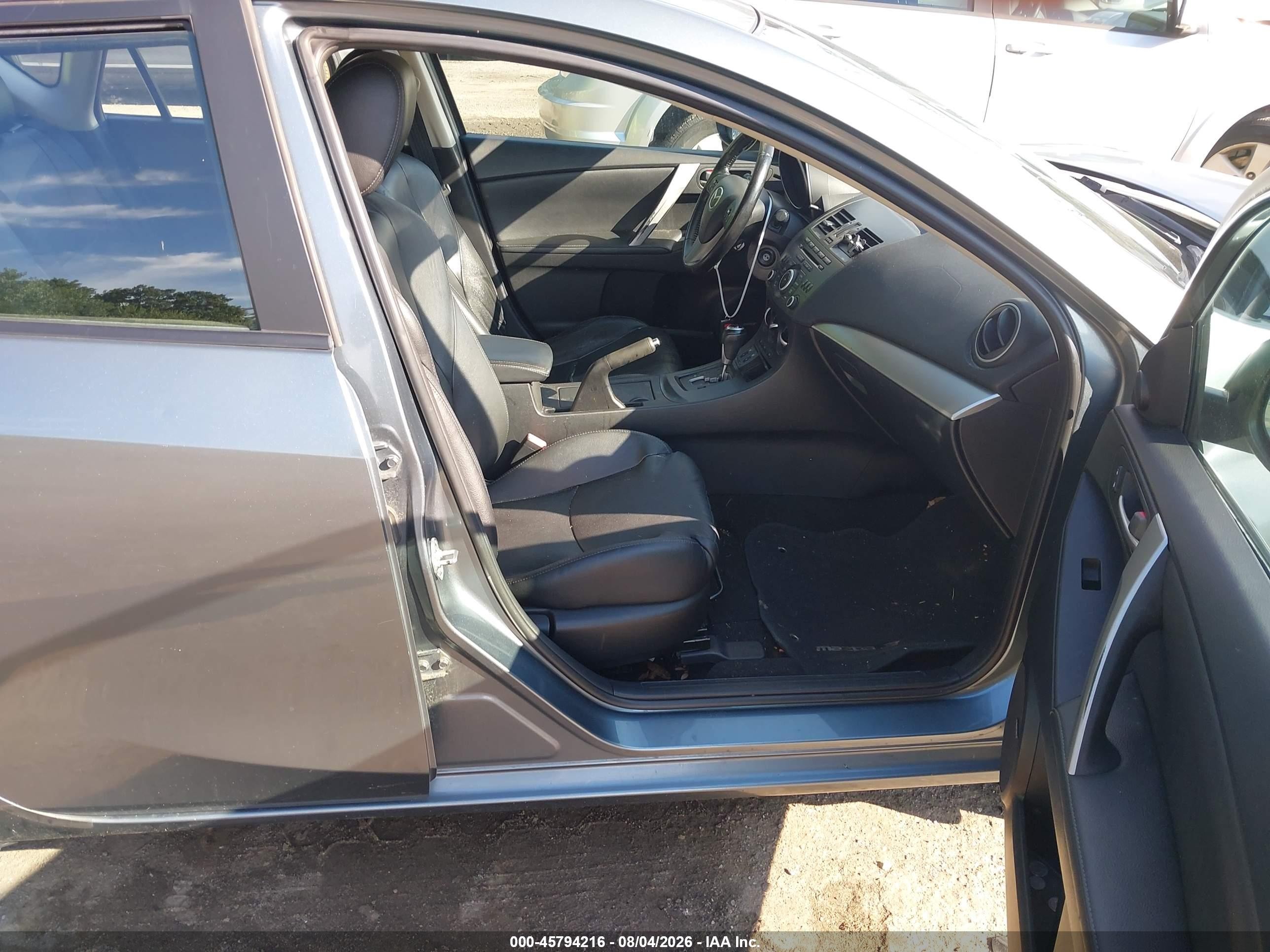 2012 Mazda Mazda3 I Grand Touring Gray vin: JM1BL1M8XC1537298