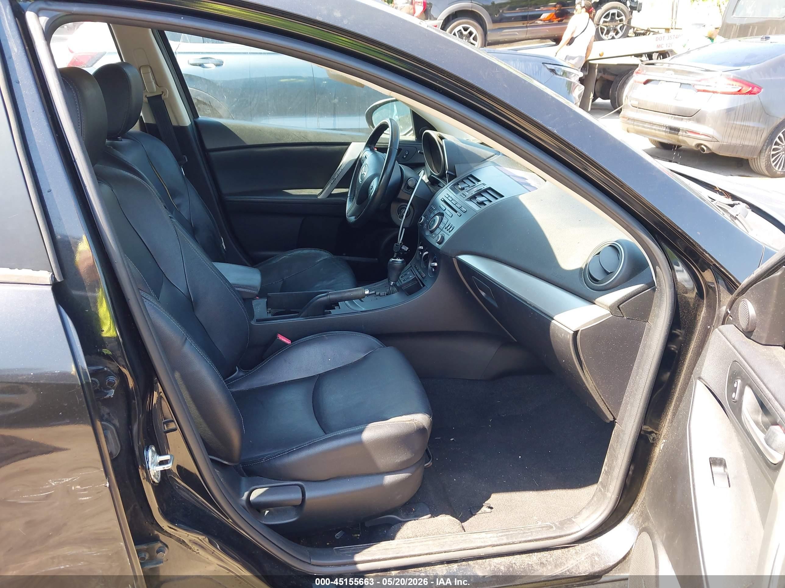 2012 Mazda Mazda3 I Grand Touring Black vin: JM1BL1M8XC1682437
