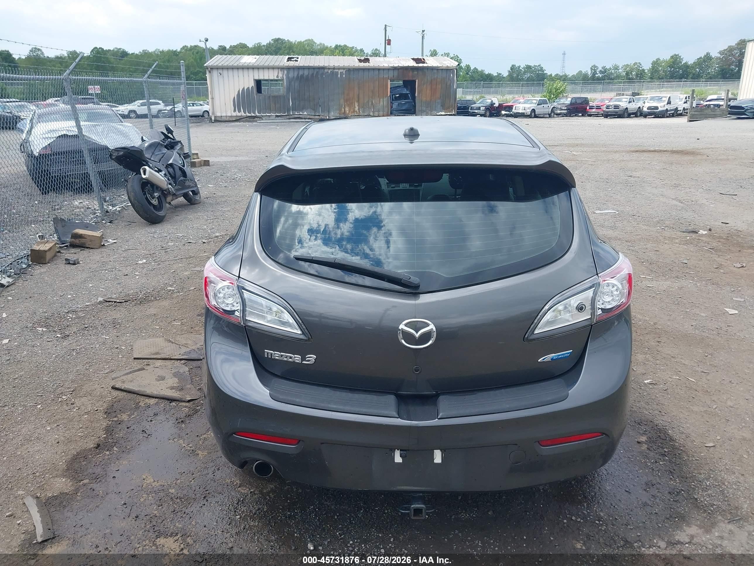 2013 Mazda Mazda3 I Grand Touring Gray vin: JM1BL1MP0D1744792