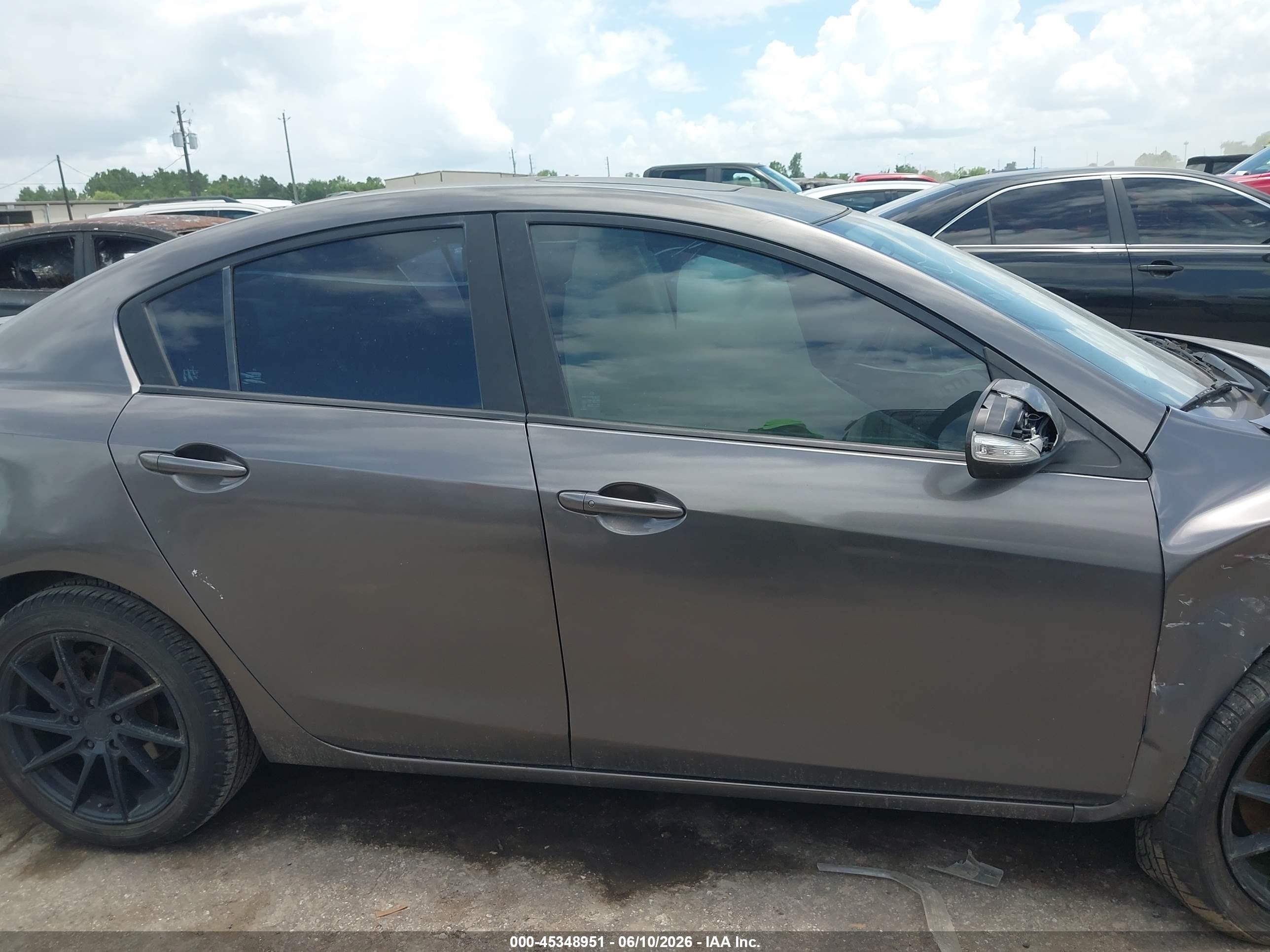 2010 Mazda Mazda3 S Grand Touring Gray vin: JM1BL1S50A1158946