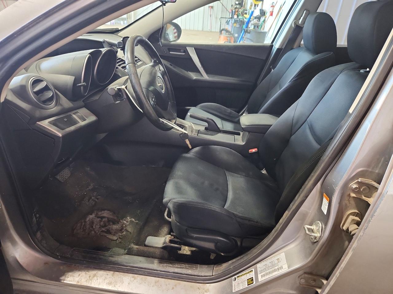 2010 Mazda 3 S Silver vin: JM1BL1S51A1337321