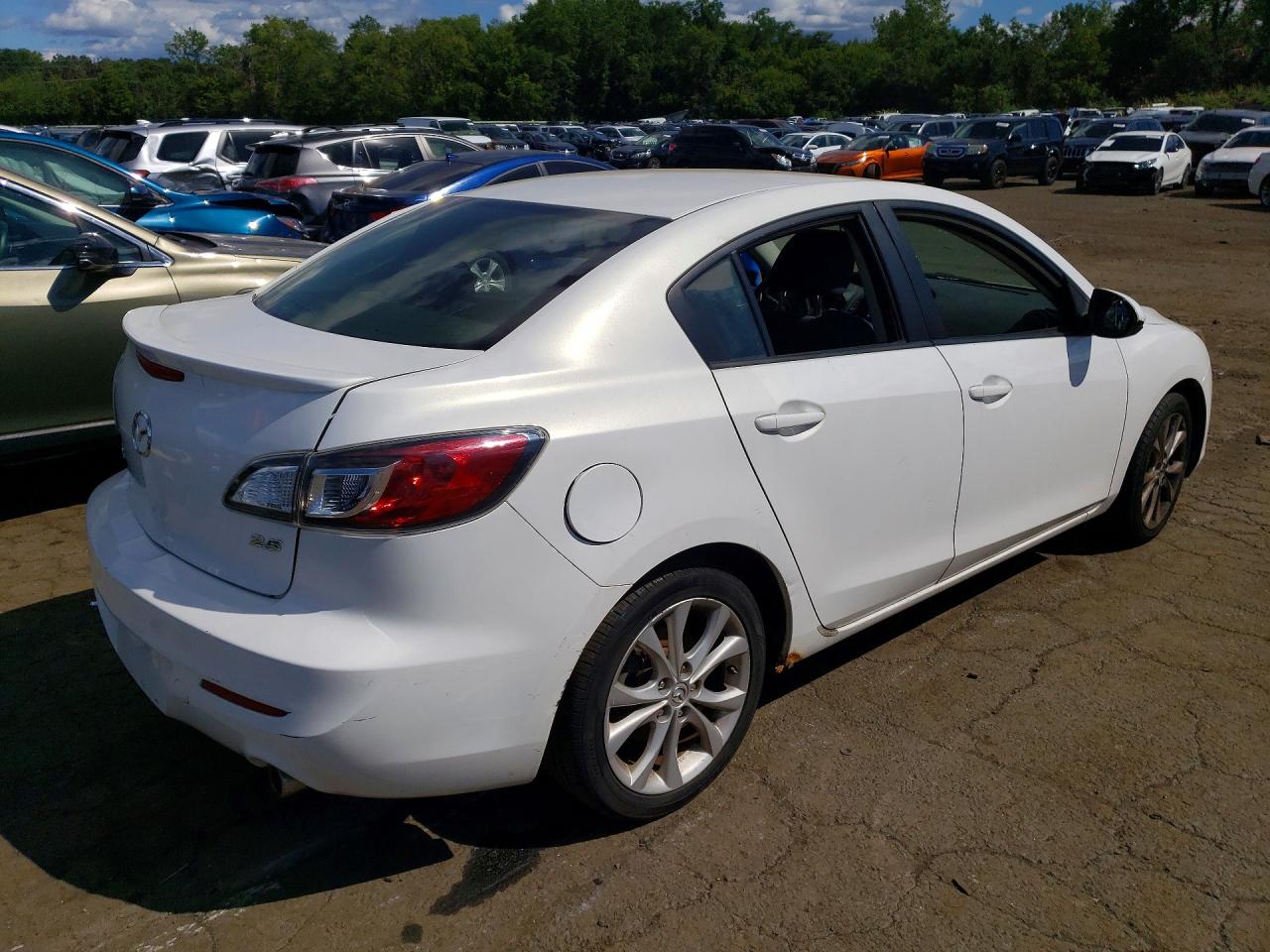 2010 Mazda 3 Белый vin: JM1BL1S54A1316964