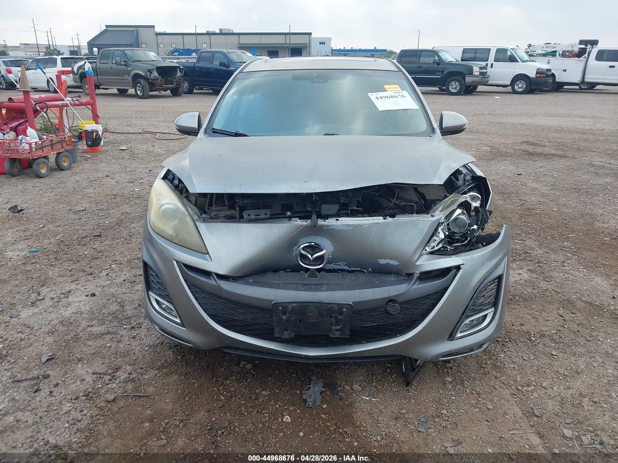 2010 Mazda Mazda3 S Grand Touring Silver vin: JM1BL1S55A1101139