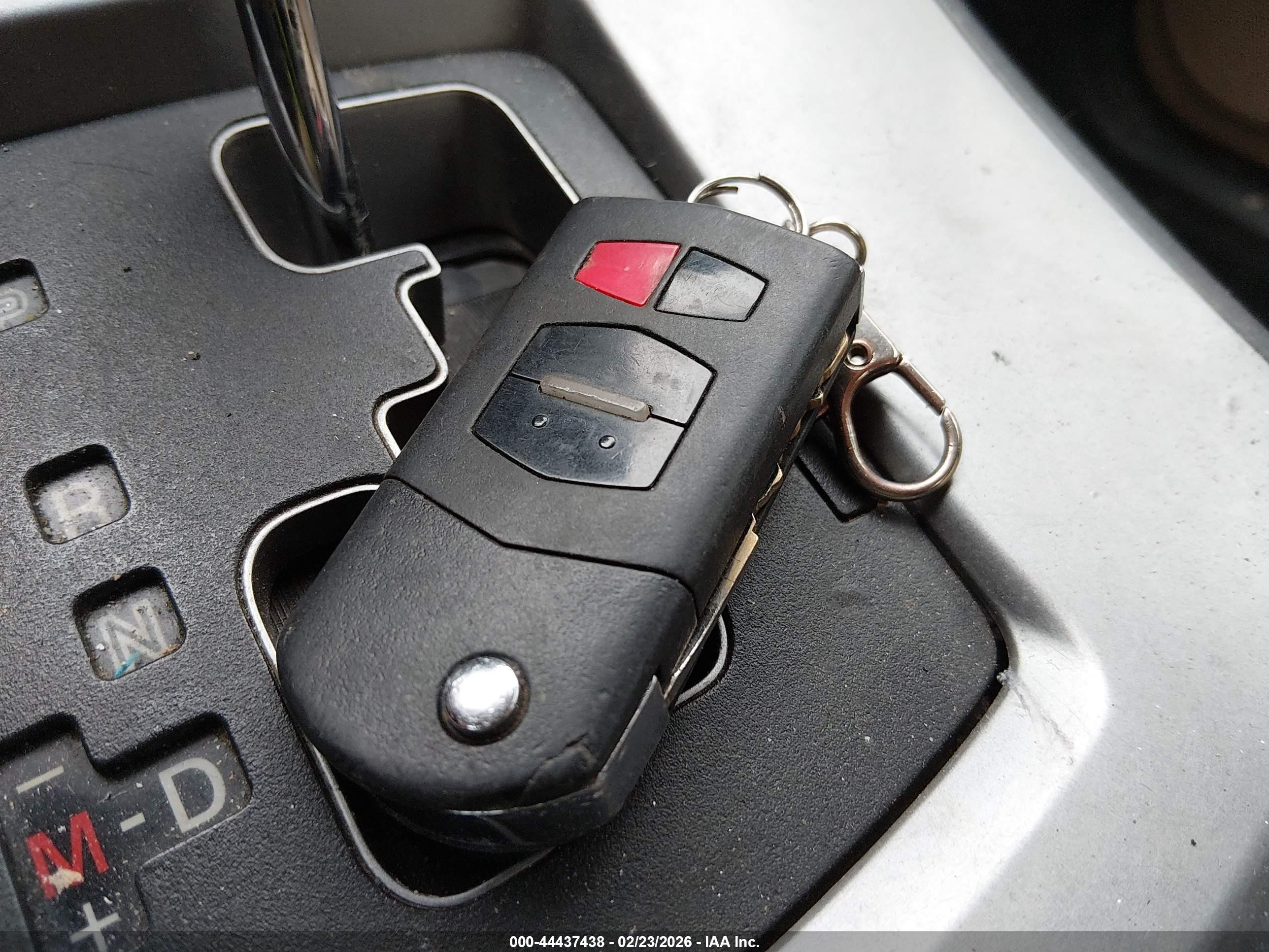 2010 Mazda Mazda3 S Sport Серый vin: JM1BL1S57A1144283