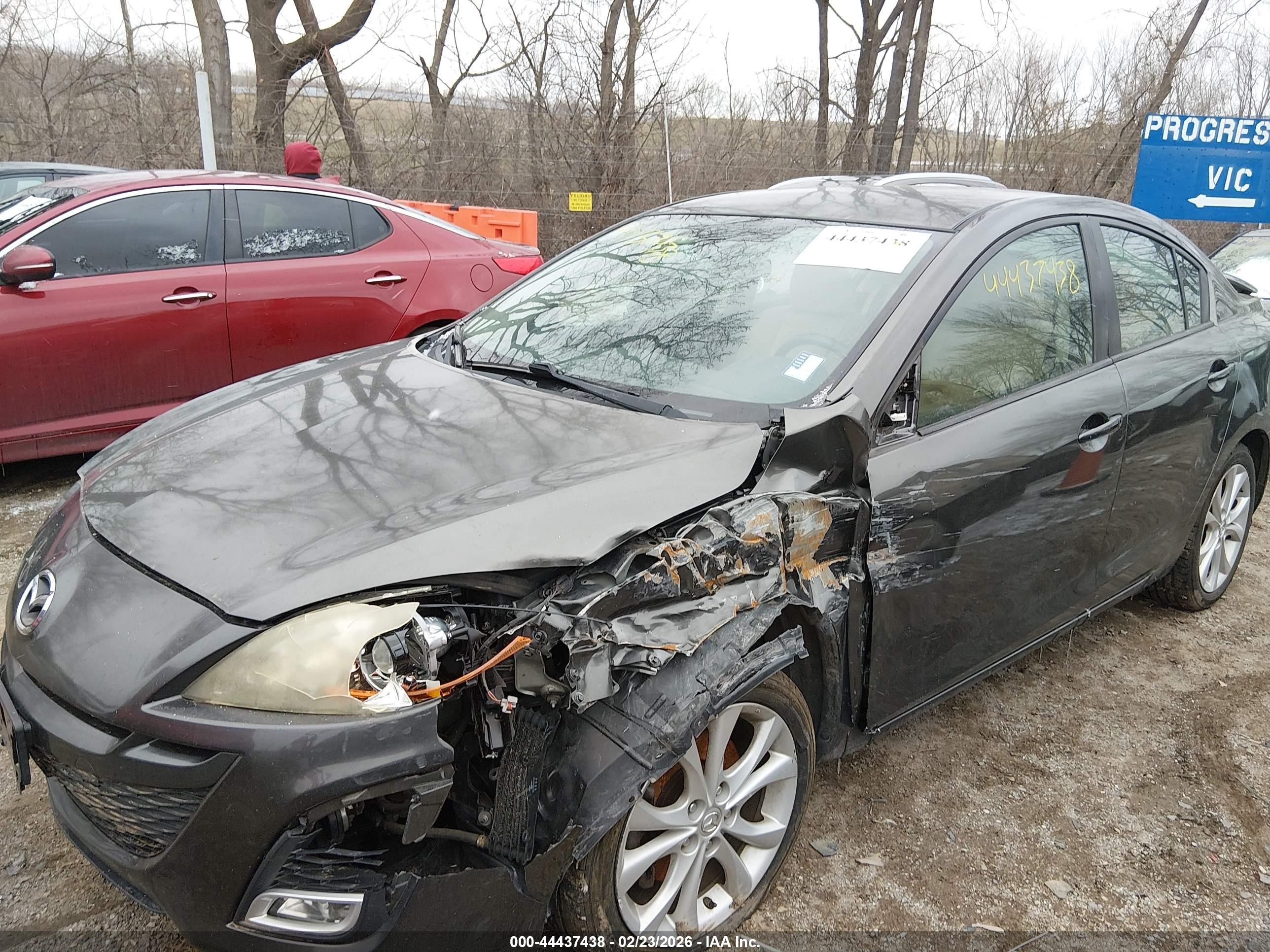2010 Mazda Mazda3 S Sport Серый vin: JM1BL1S57A1144283