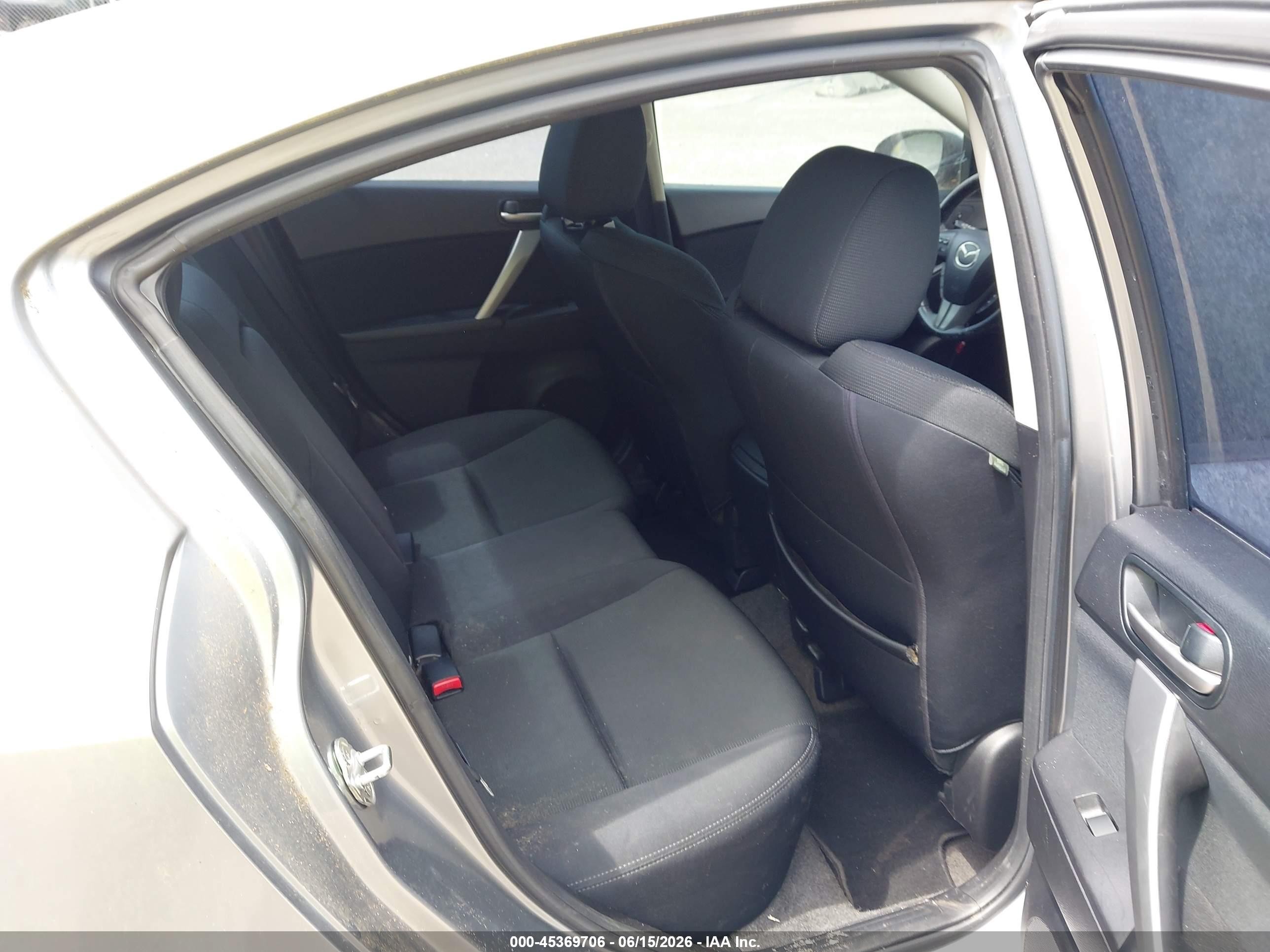 2010 Mazda Mazda3 S Sport Gray vin: JM1BL1S57A1197629