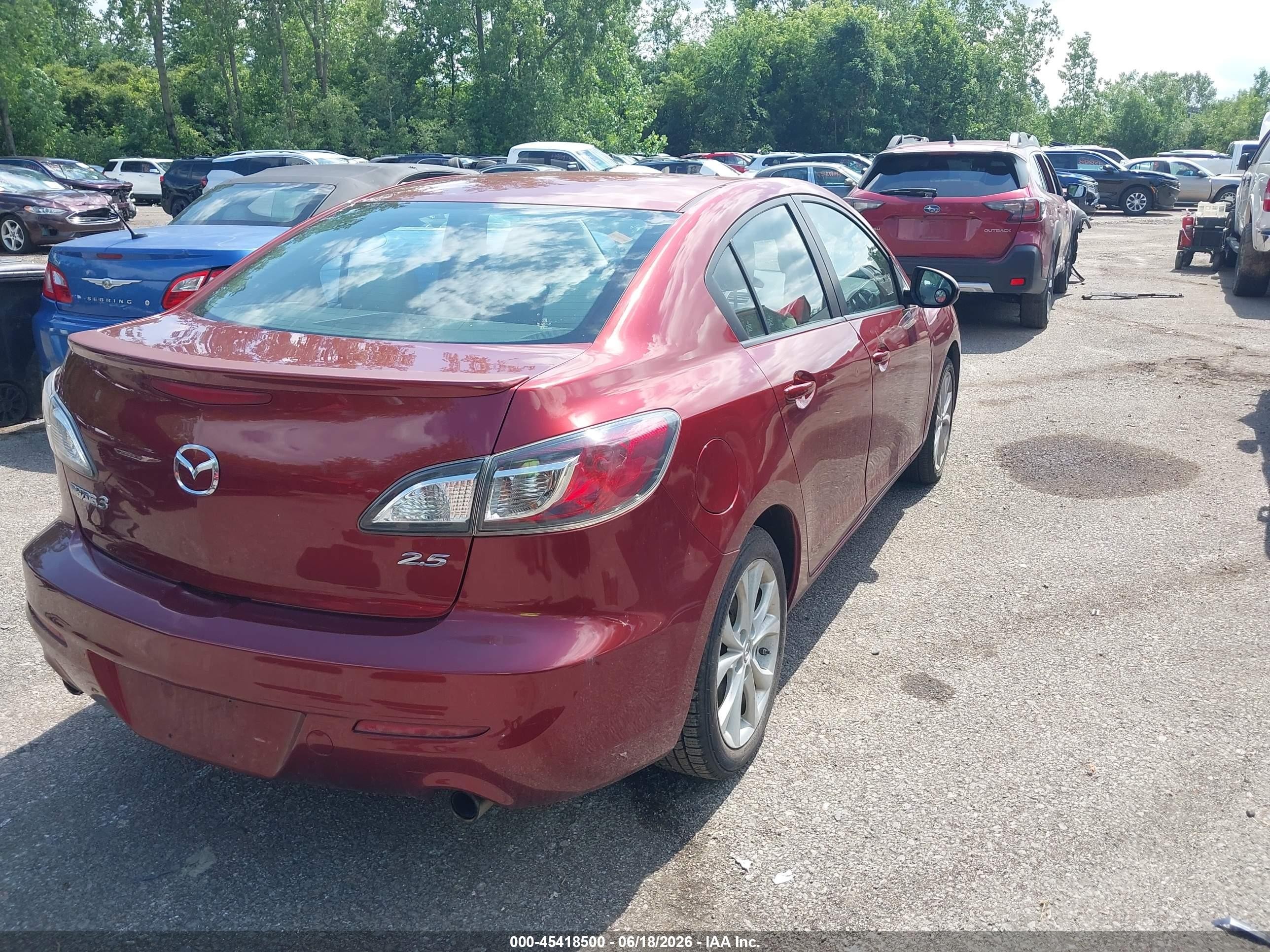 2010 Mazda Mazda3 S Sport Red vin: JM1BL1S57A1258588