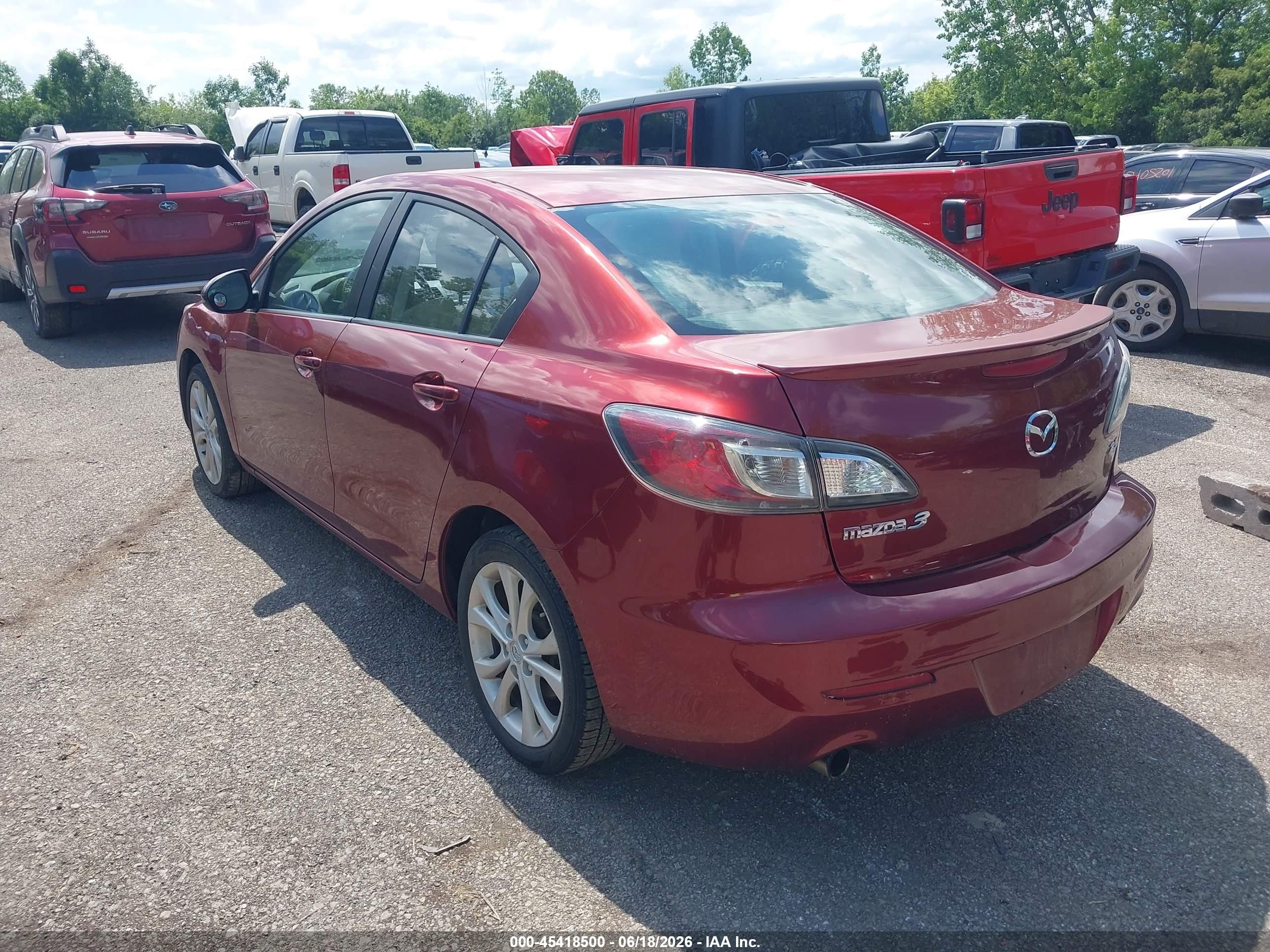 2010 Mazda Mazda3 S Sport Red vin: JM1BL1S57A1258588