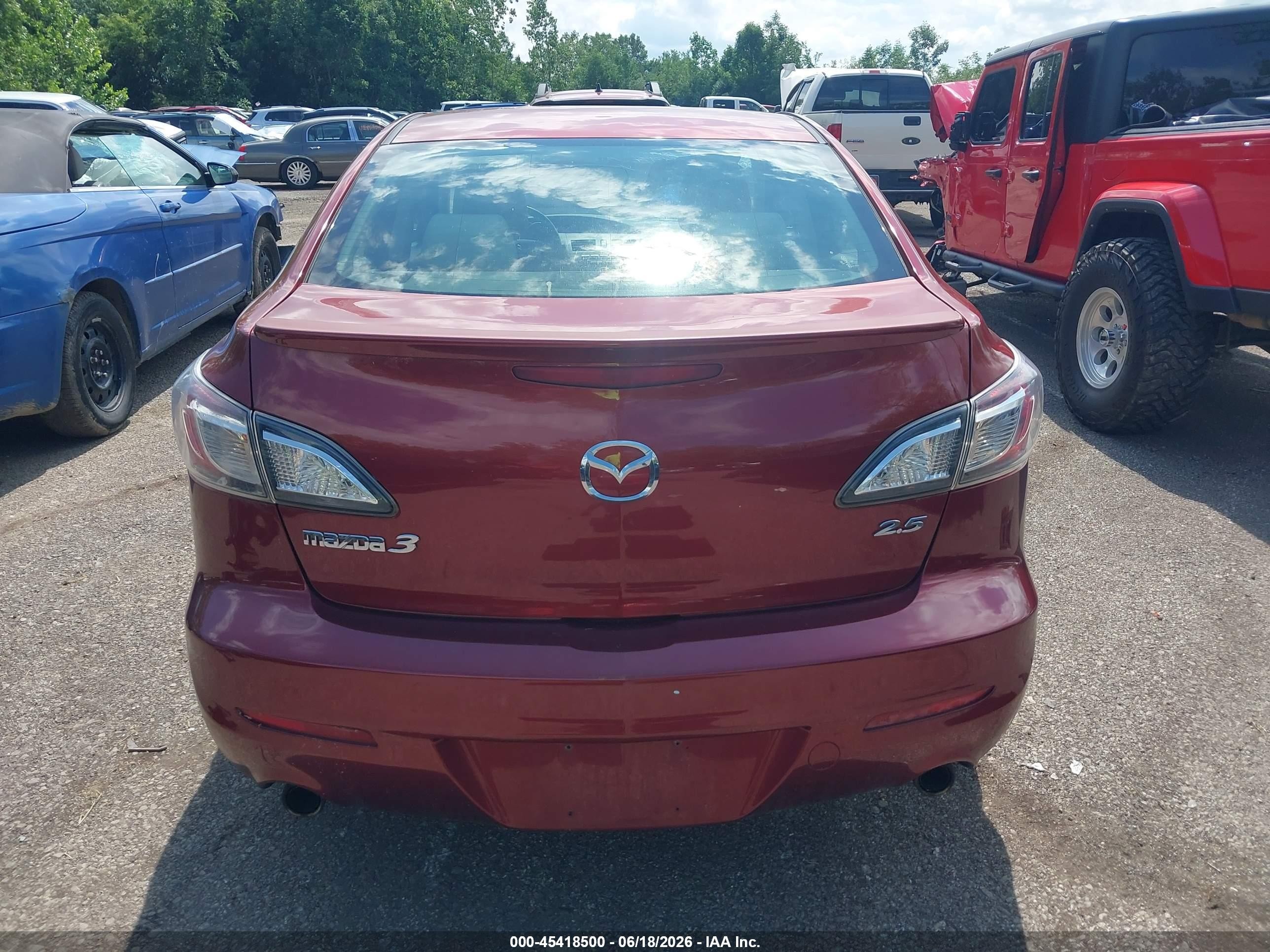 2010 Mazda Mazda3 S Sport Red vin: JM1BL1S57A1258588