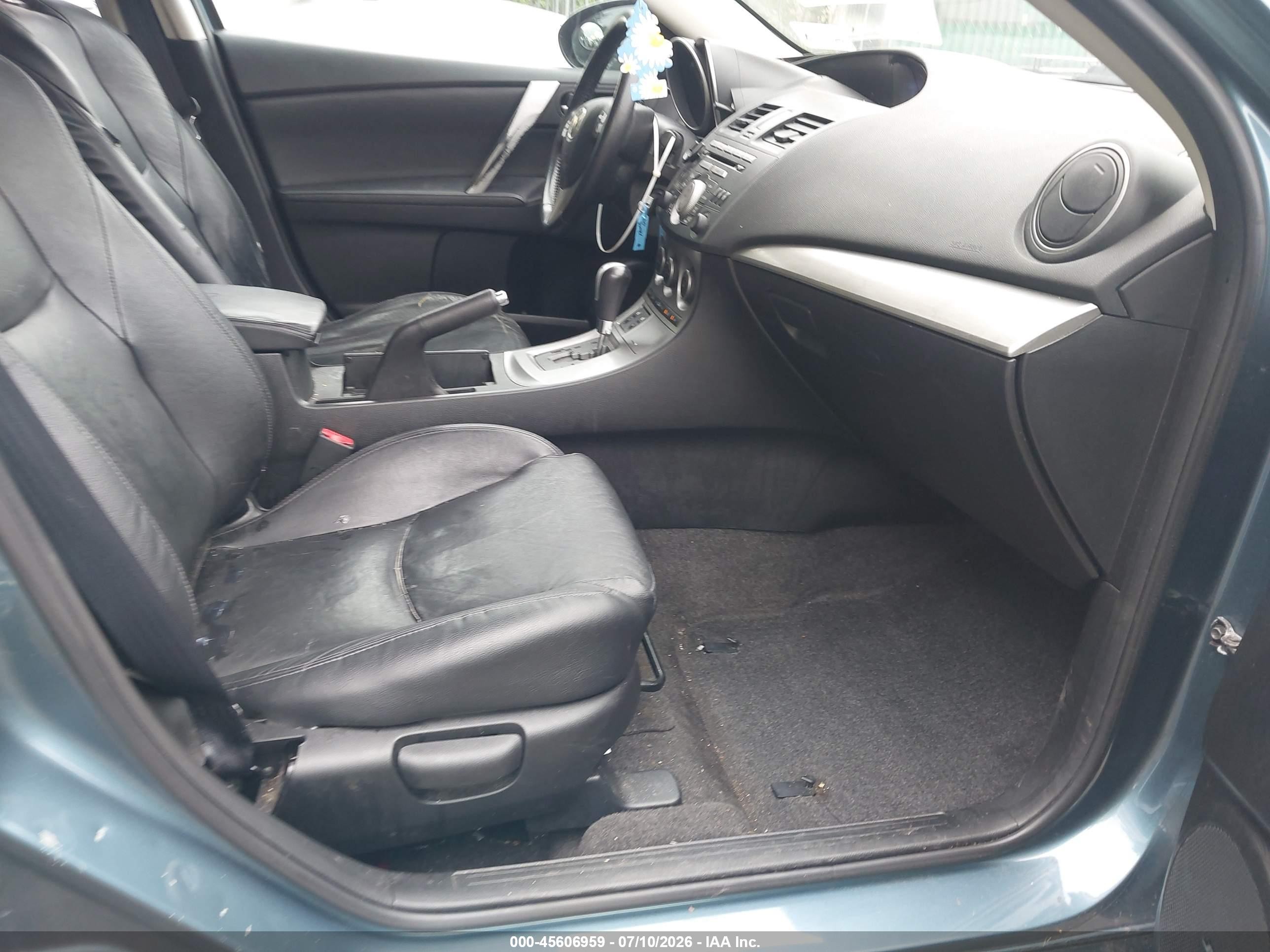 2010 Mazda Mazda3 S Grand Touring Blue vin: JM1BL1S59A1234499