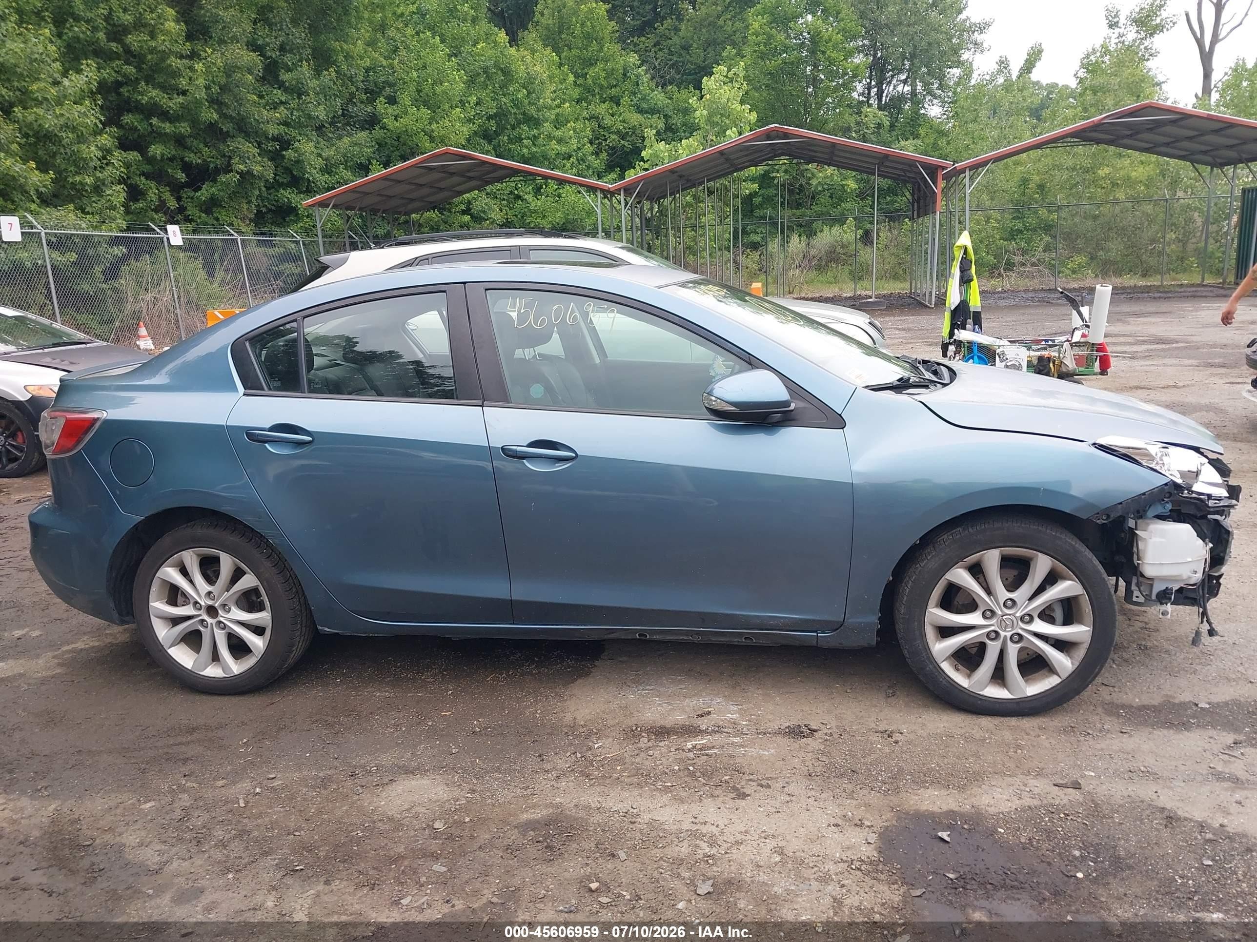 2010 Mazda Mazda3 S Grand Touring Blue vin: JM1BL1S59A1234499