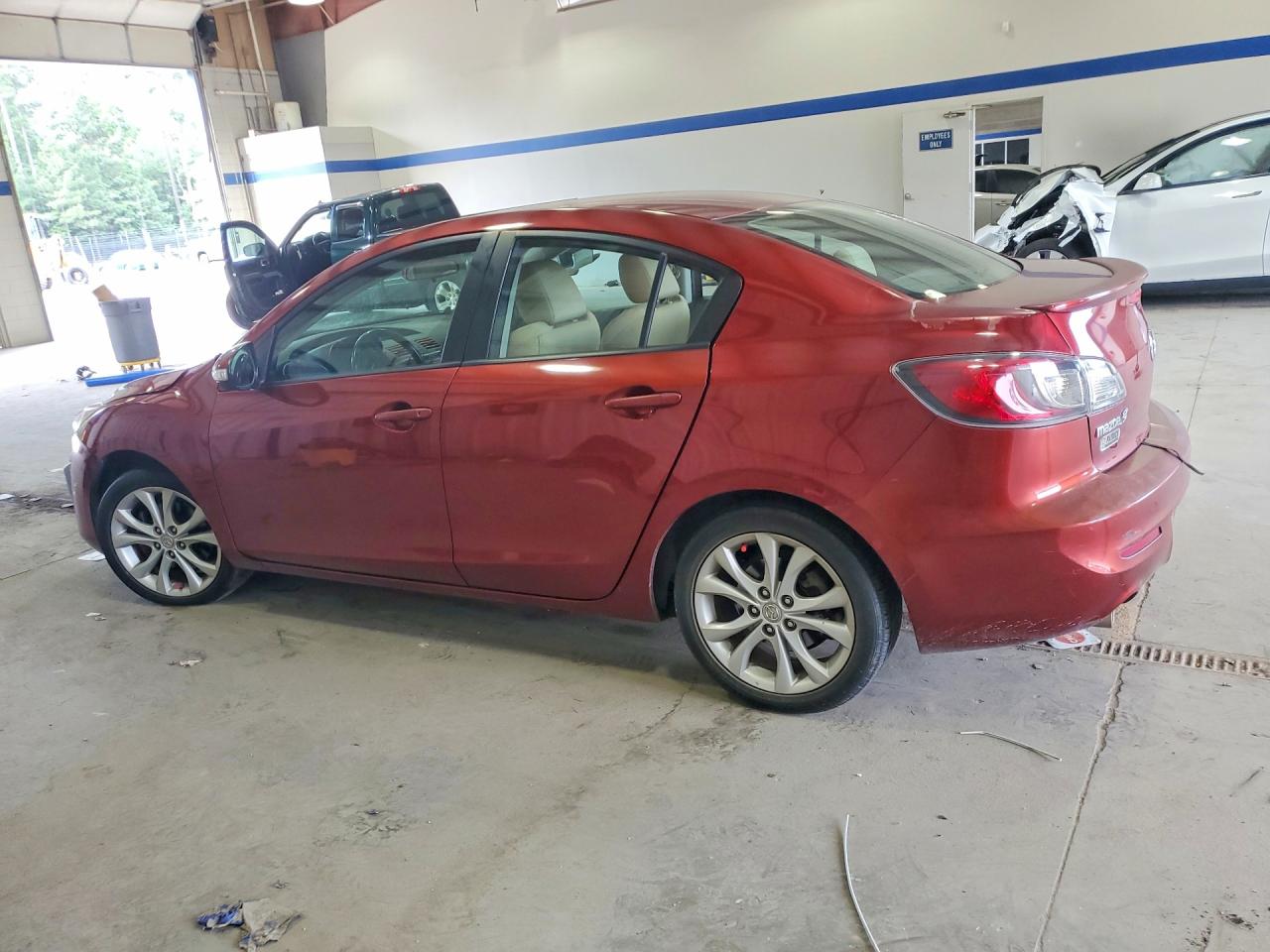 2010 Mazda 3 S Red vin: JM1BL1S61A1113748