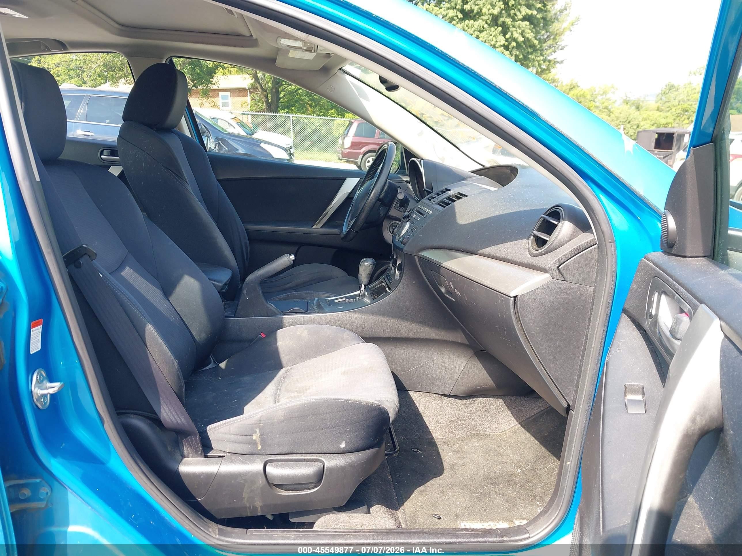 2010 Mazda Mazda3 S Sport Blue vin: JM1BL1S67A1304624