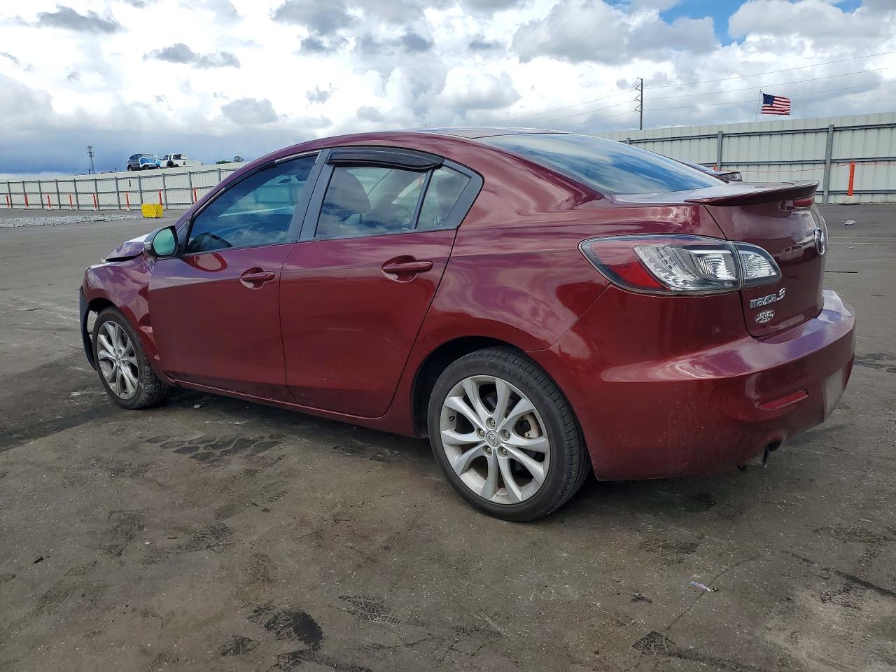 2010 Mazda 3 S Red vin: JM1BL1S68A1100494