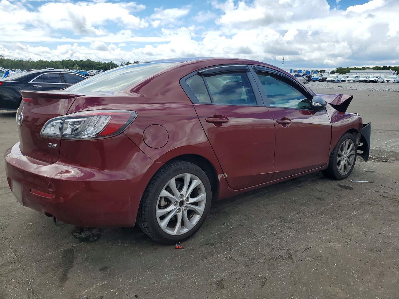 2010 Mazda 3 S Red vin: JM1BL1S68A1100494