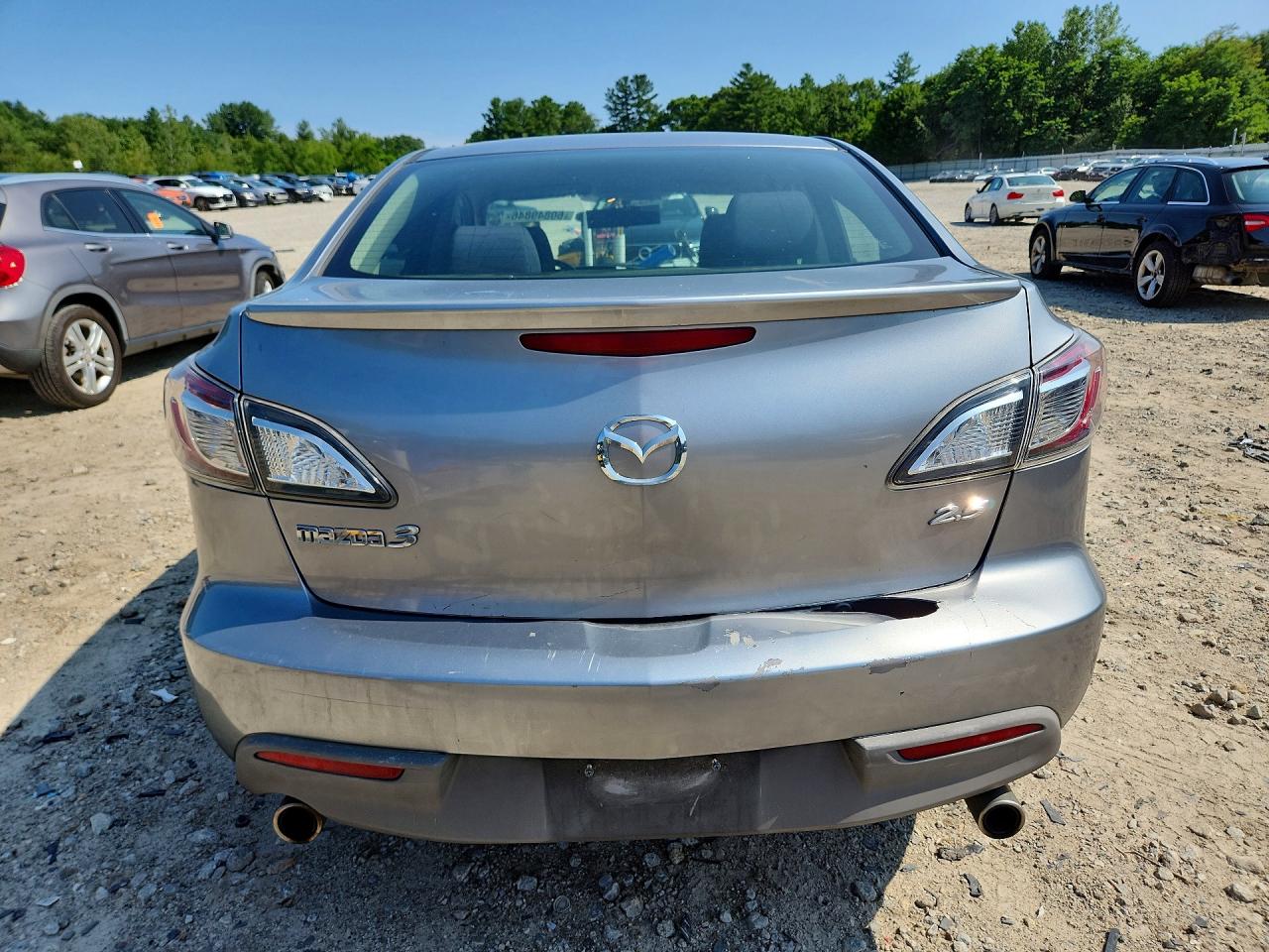 2010 Mazda 3 S Серебряный vin: JM1BL1S69A1108975