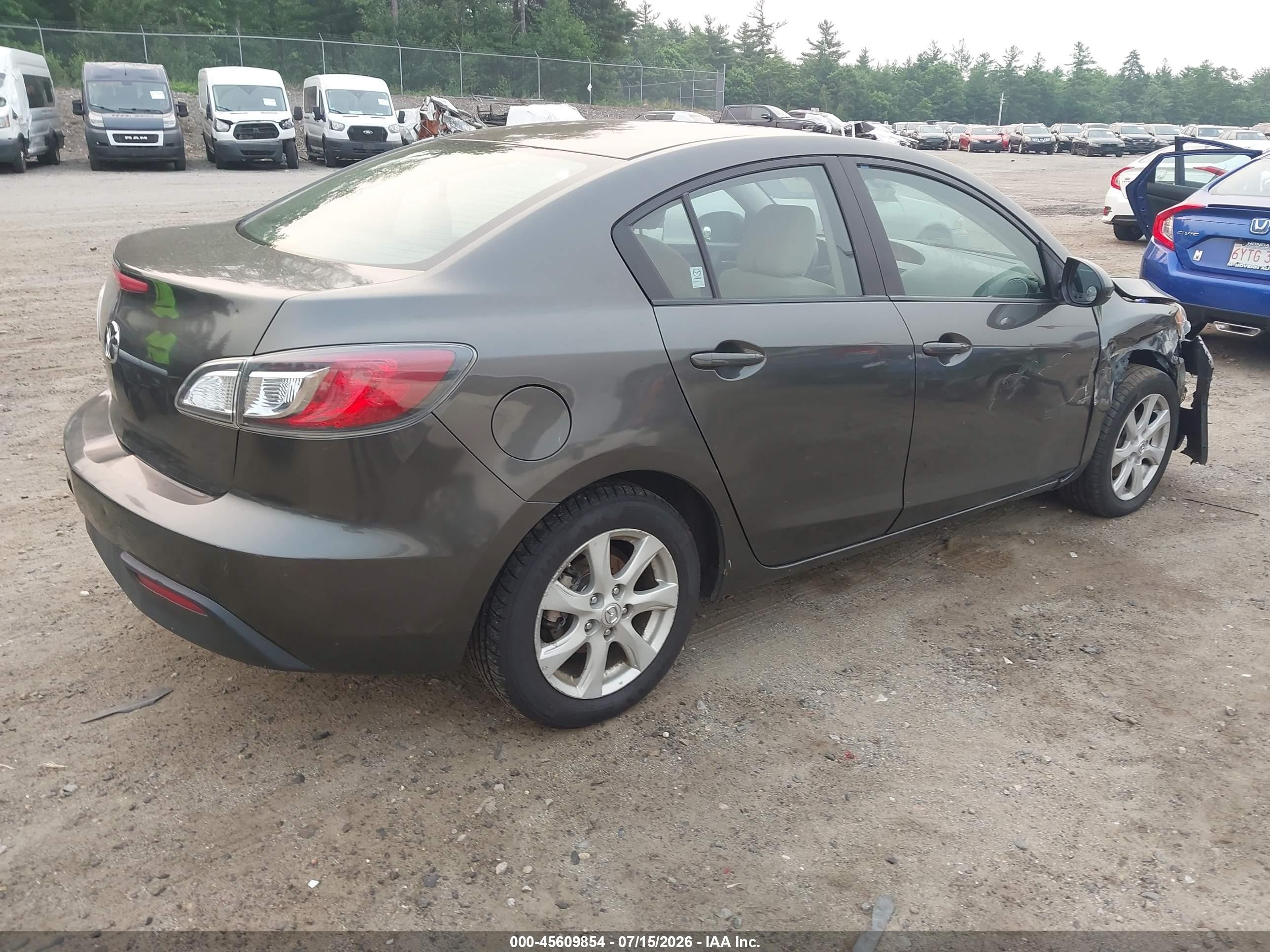 2010 Mazda Mazda3 I Touring Brown vin: JM1BL1SF0A1129035