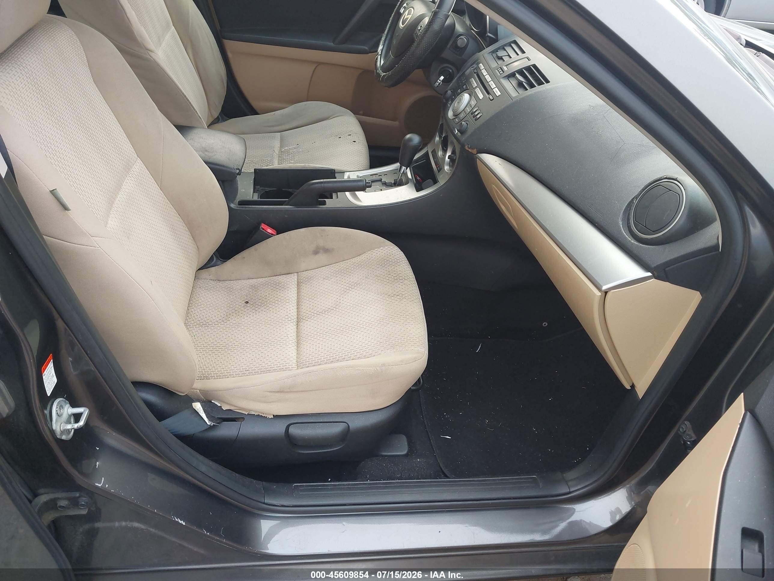 2010 Mazda Mazda3 I Touring Brown vin: JM1BL1SF0A1129035