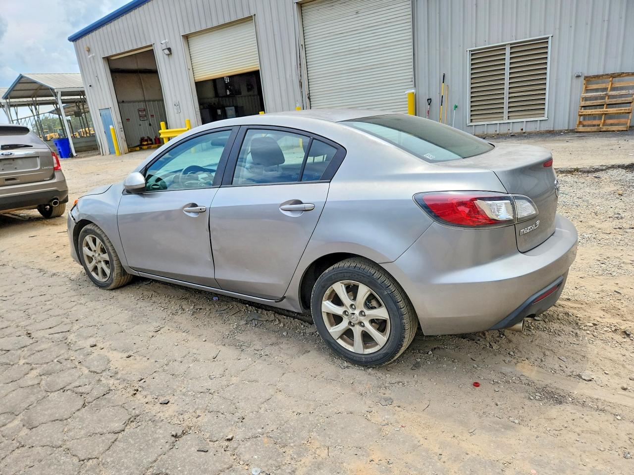 2010 Mazda 3 I Silver vin: JM1BL1SF0A1148622