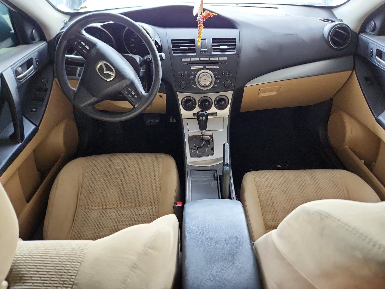 2010 Mazda 3 I Белый vin: JM1BL1SF0A1152492
